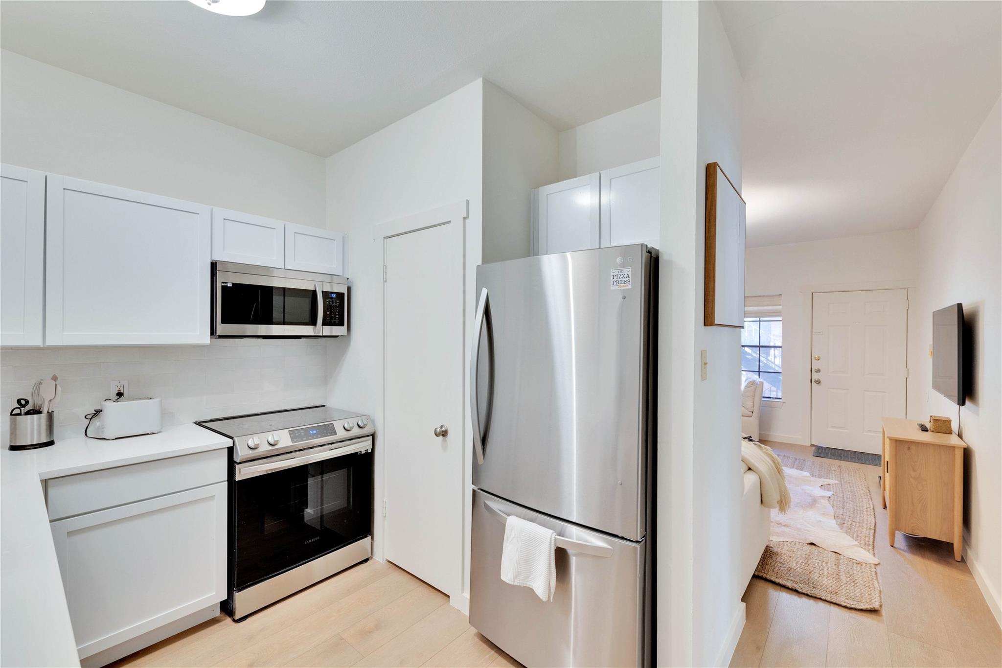 2216 San Gabriel St # 204, Austin, TX 78705