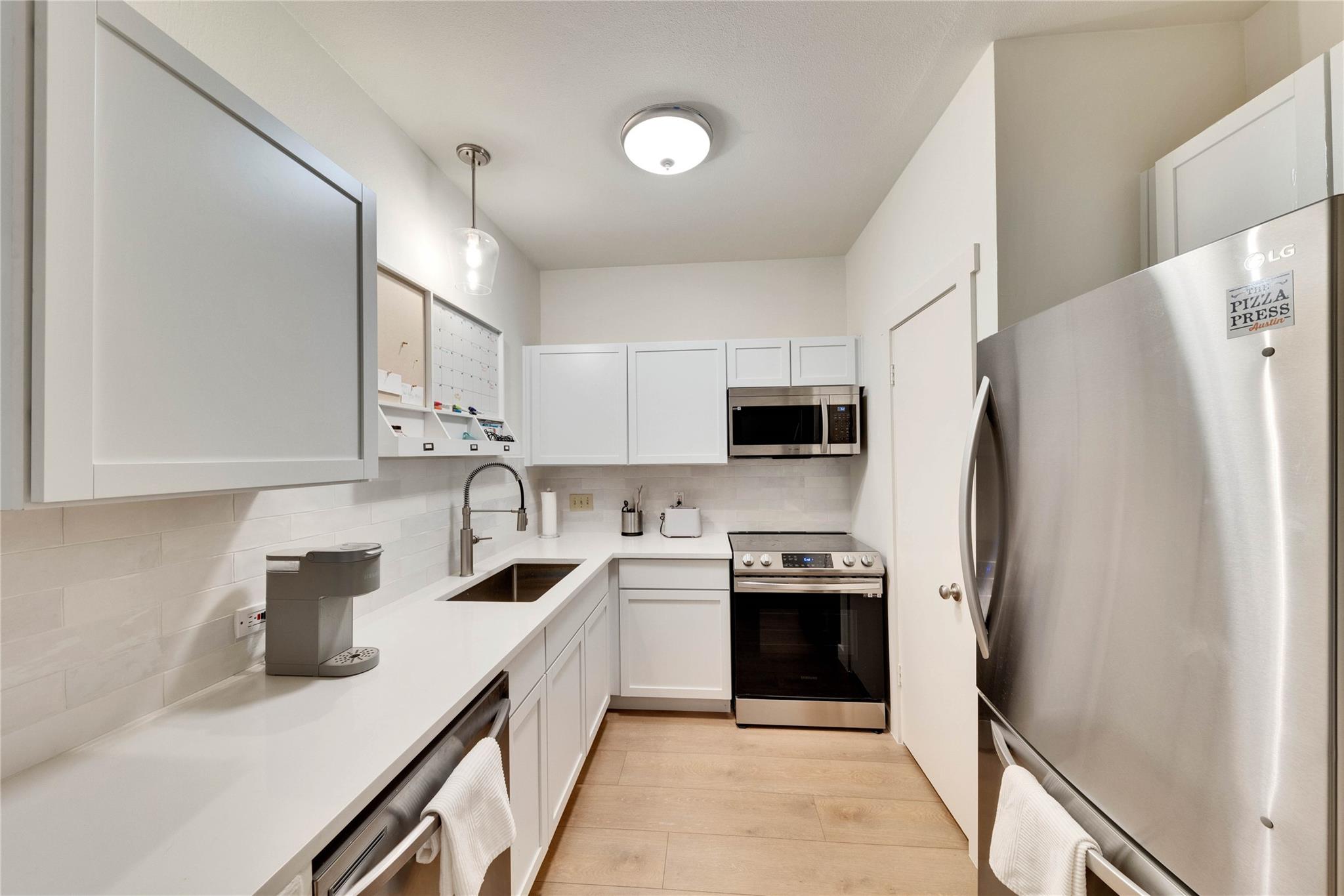 2216 San Gabriel St # 204, Austin, TX 78705