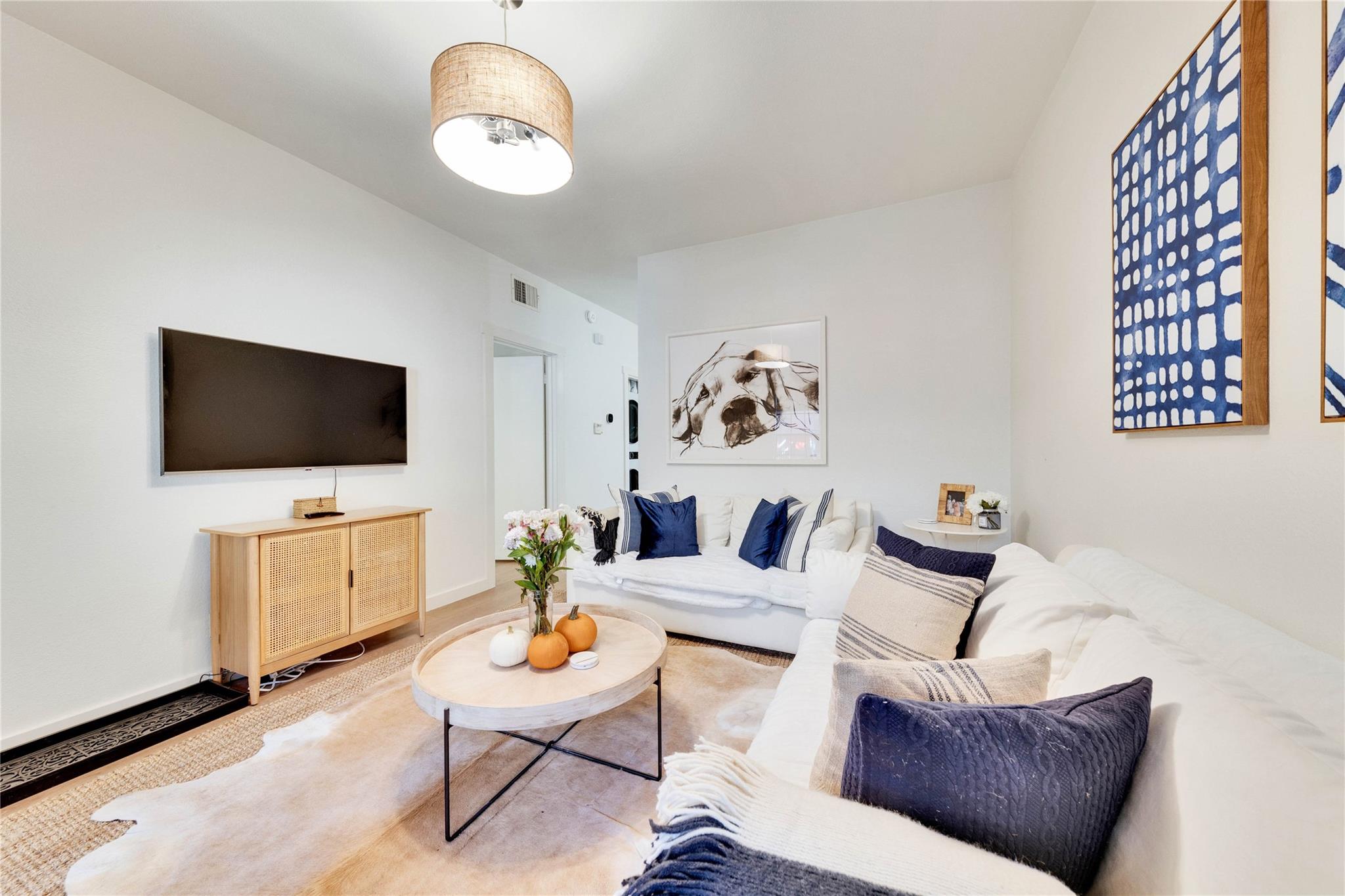 2216 San Gabriel St # 204, Austin, TX 78705