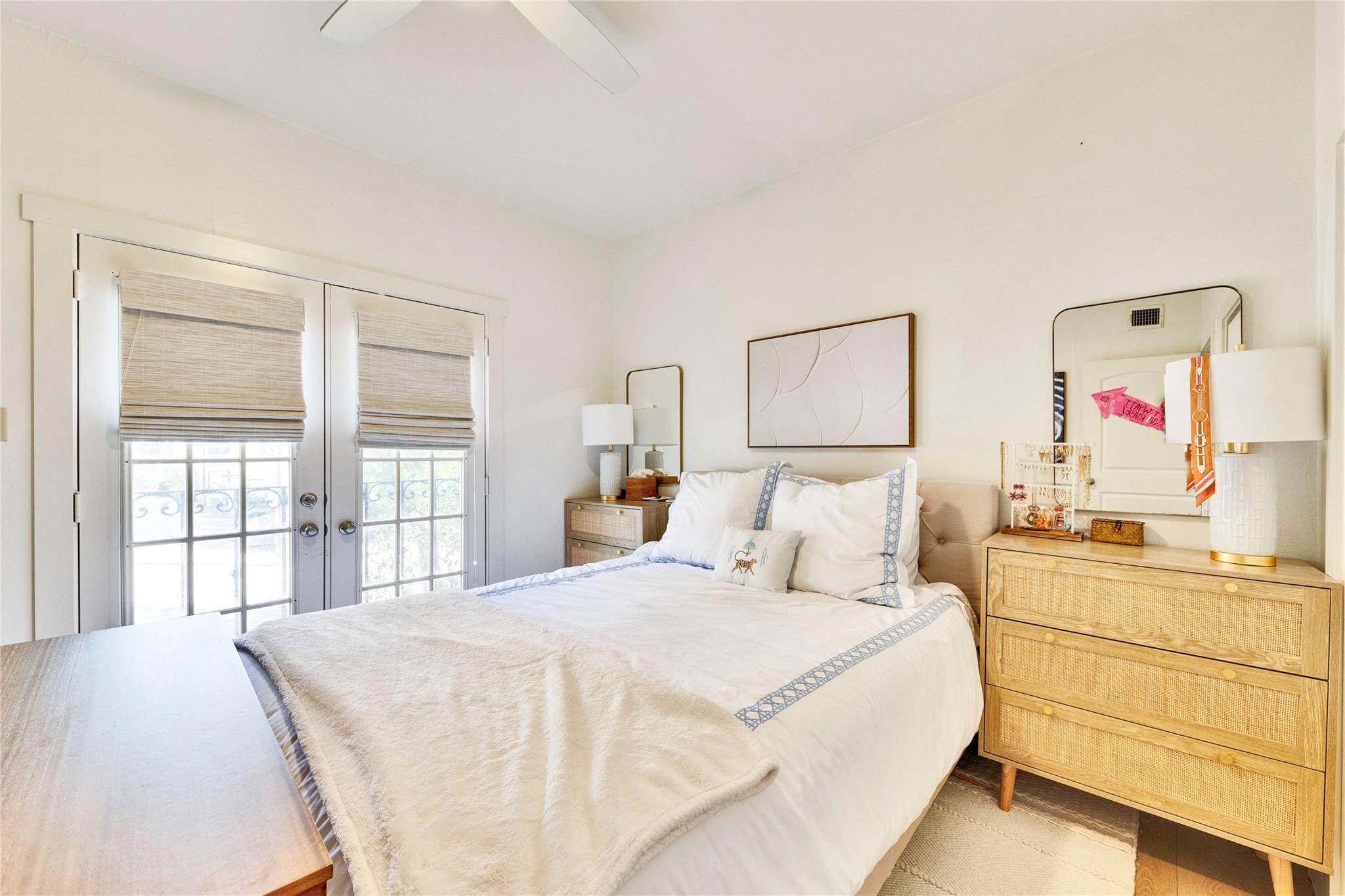 2216 San Gabriel St # 204, Austin, TX 78705