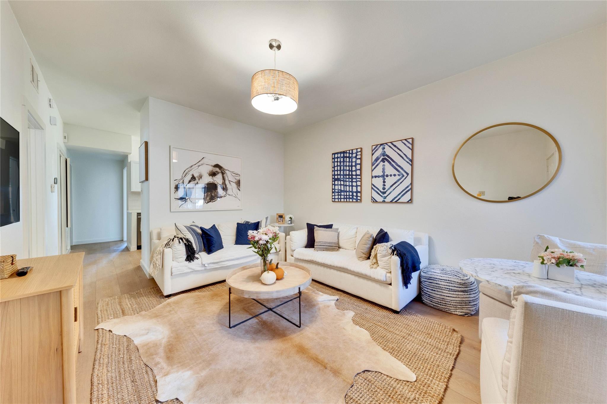 2216 San Gabriel St # 204, Austin, TX 78705