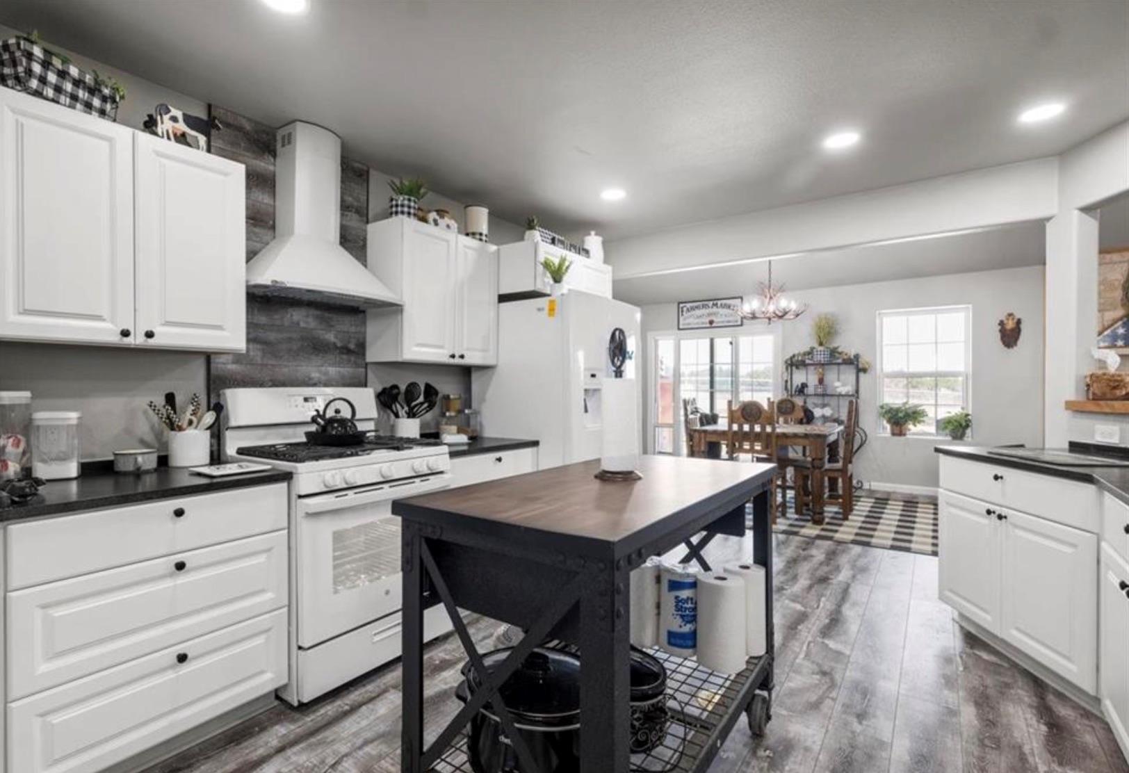 7027 Fm 971, Georgetown, TX 78626