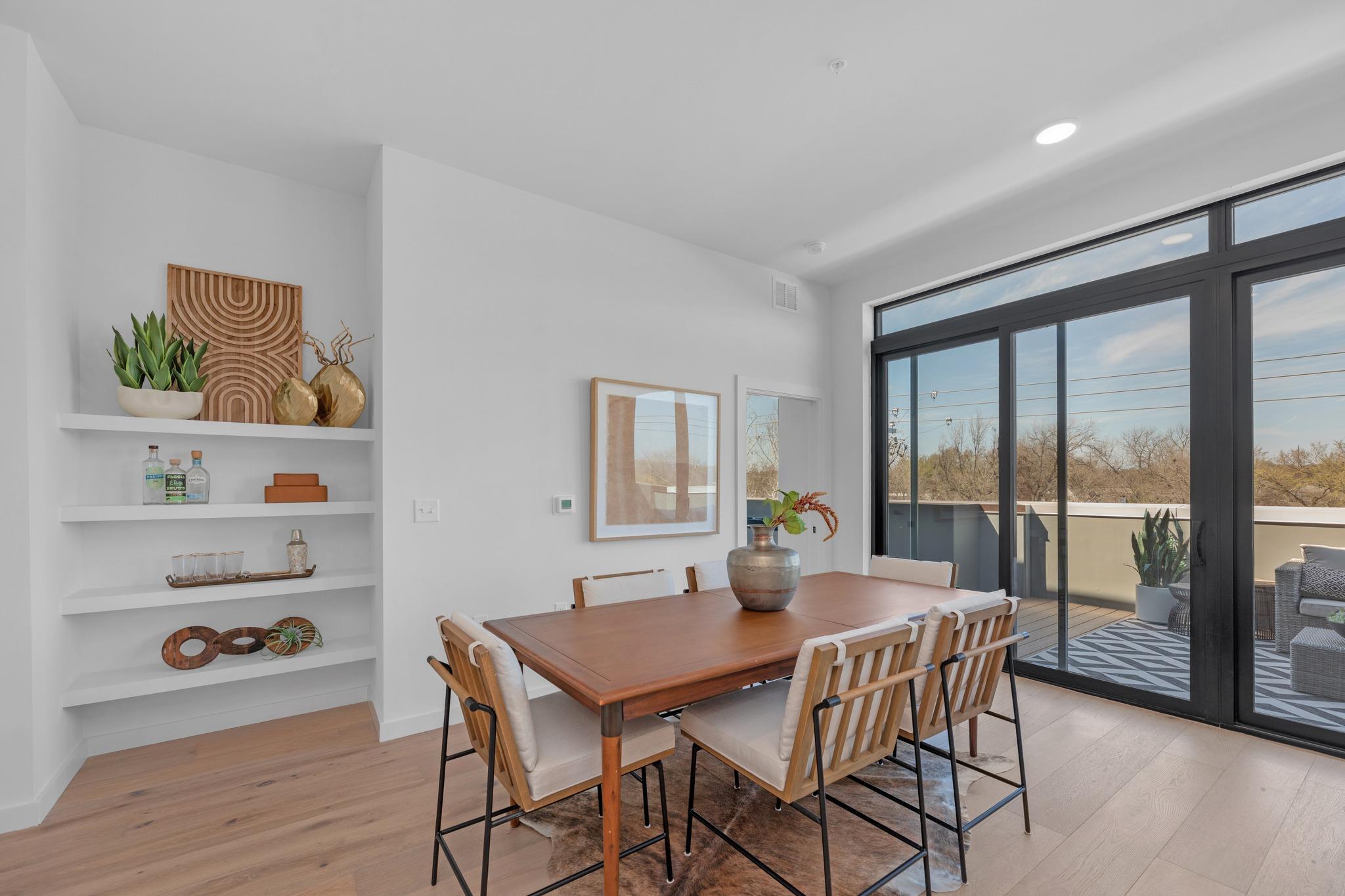 2209 S 1st St # 403, Austin, TX 78704