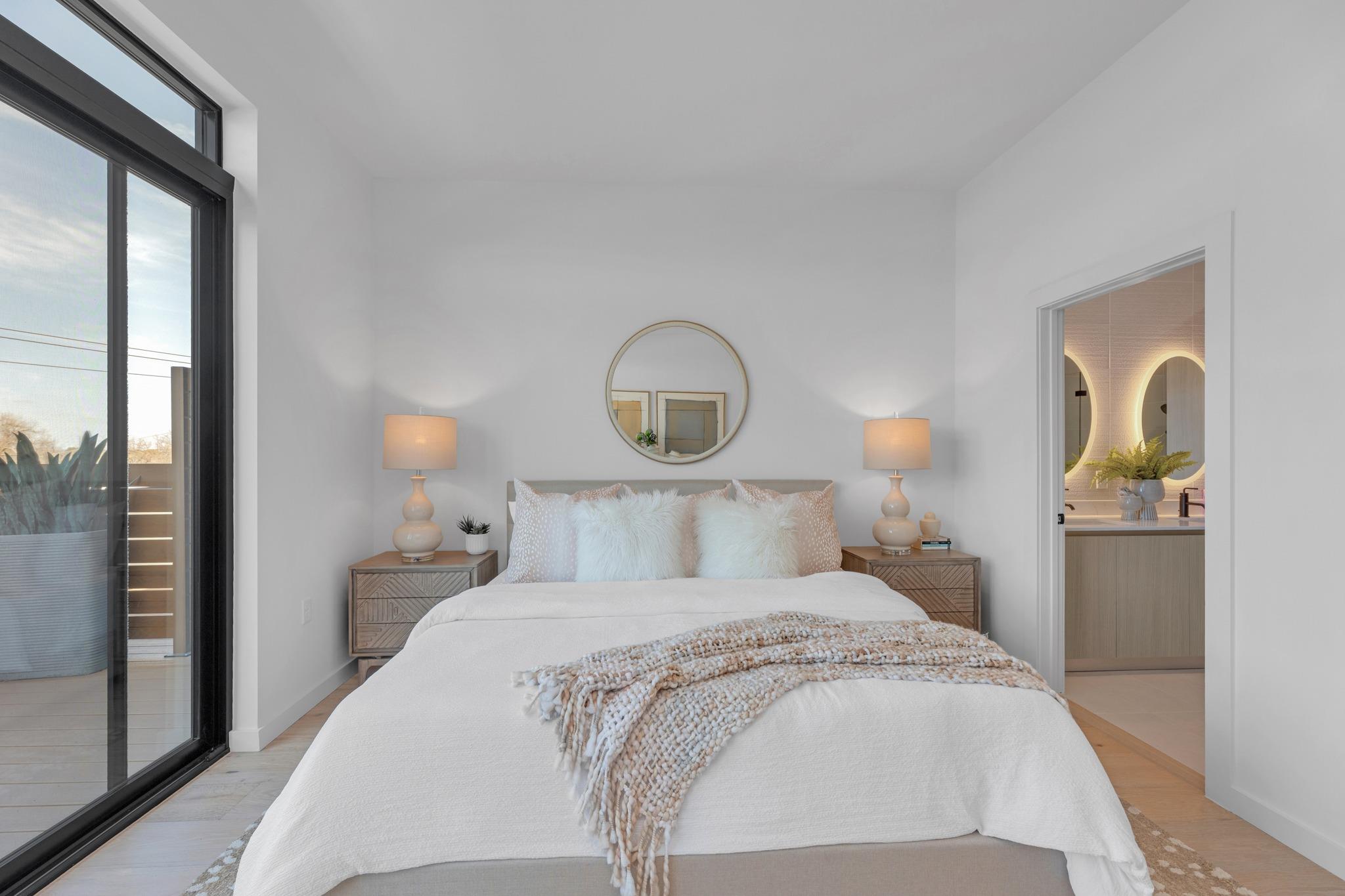 2209 S 1st St # 403, Austin, TX 78704