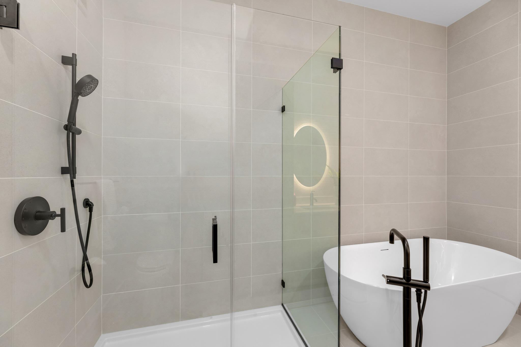 2209 S 1st St # 403, Austin, TX 78704