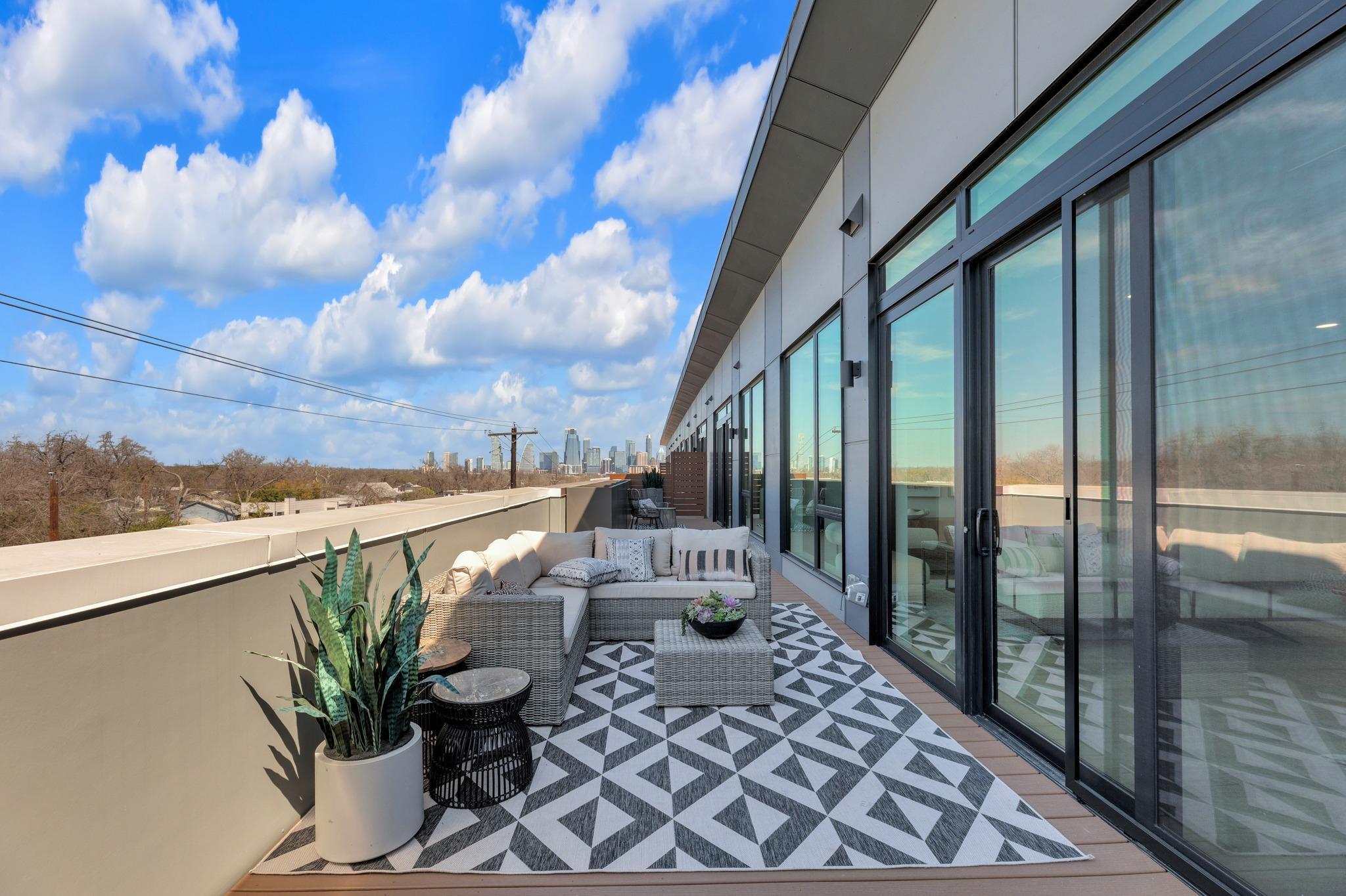 2209 S 1st St # 403, Austin, TX 78704