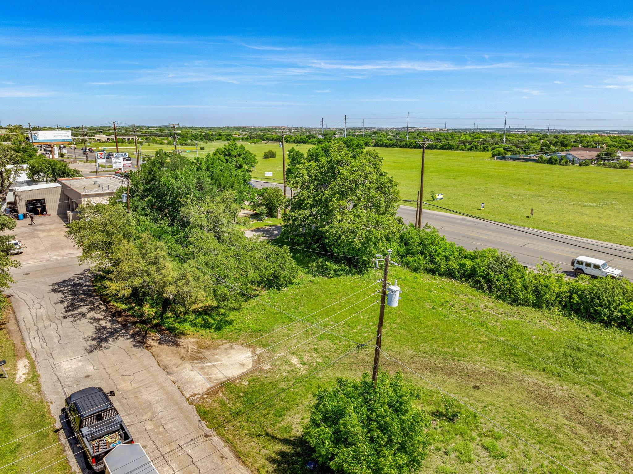 2704 Poplar Ln, Cedar Park, TX 78613