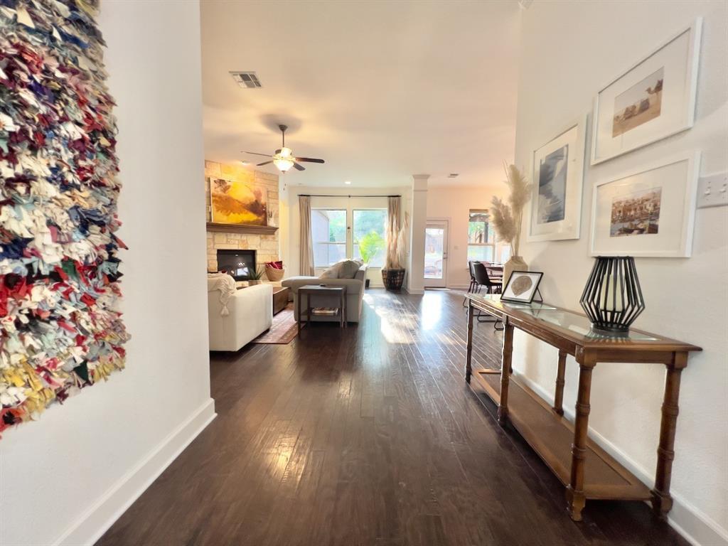 300 Grafton Ln, Austin, TX 78737