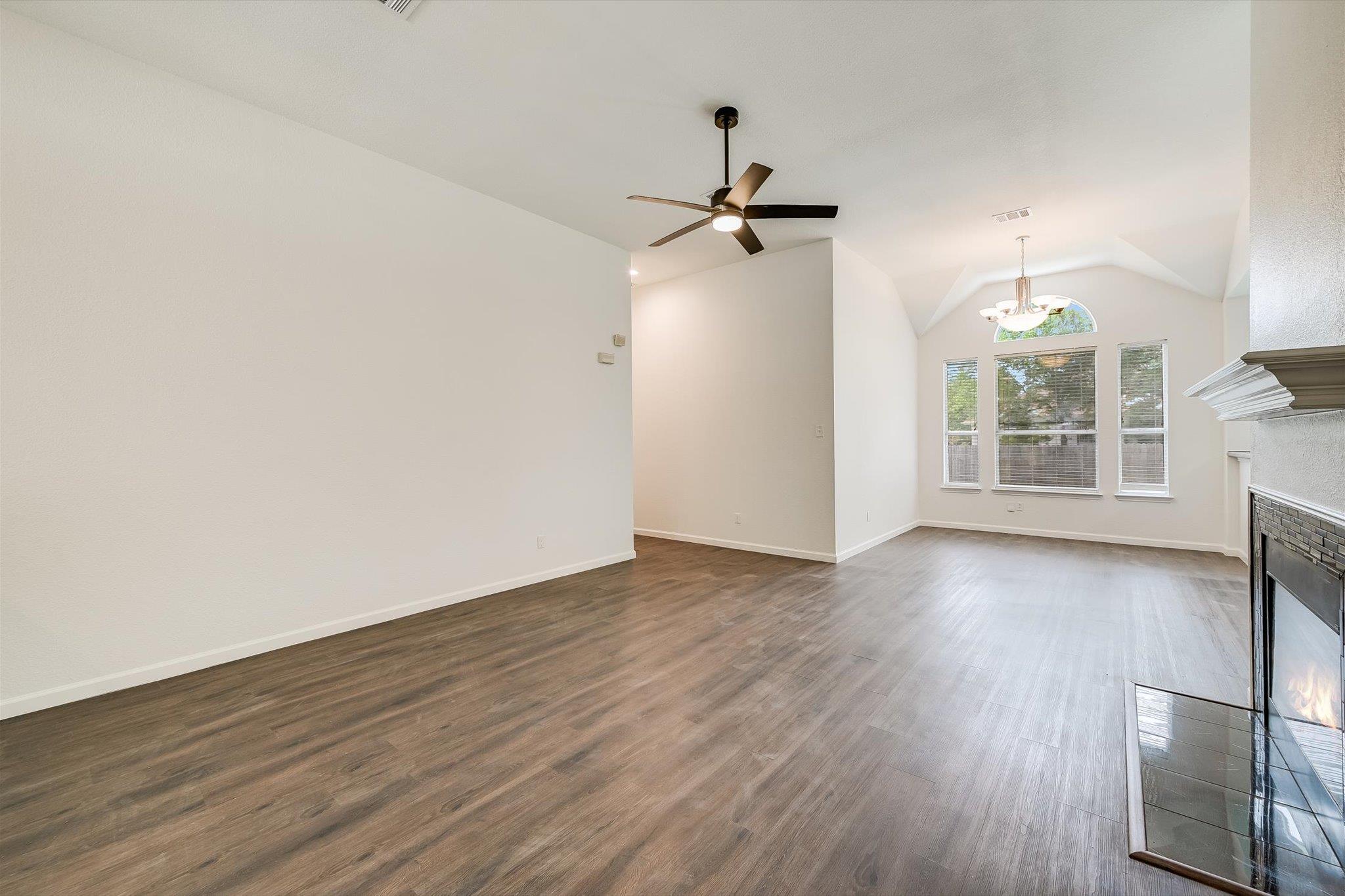 7117 Dagon Dr, Austin, TX 78754