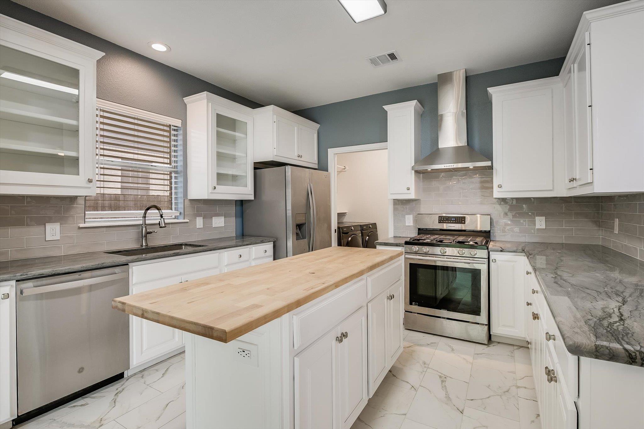 7117 Dagon Dr, Austin, TX 78754