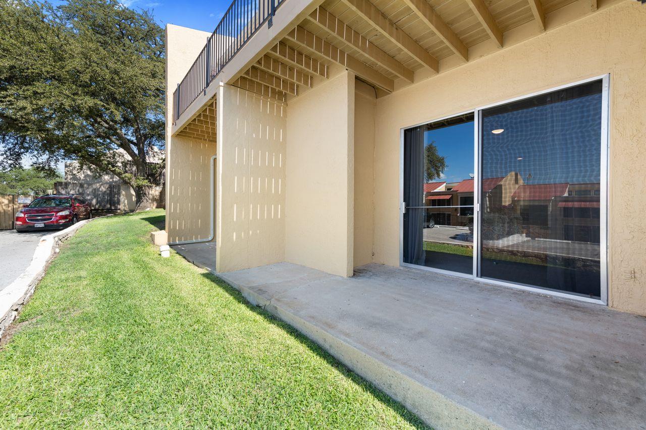 402 Hi Stirrup # E4, Horseshoe Bay, TX 78657