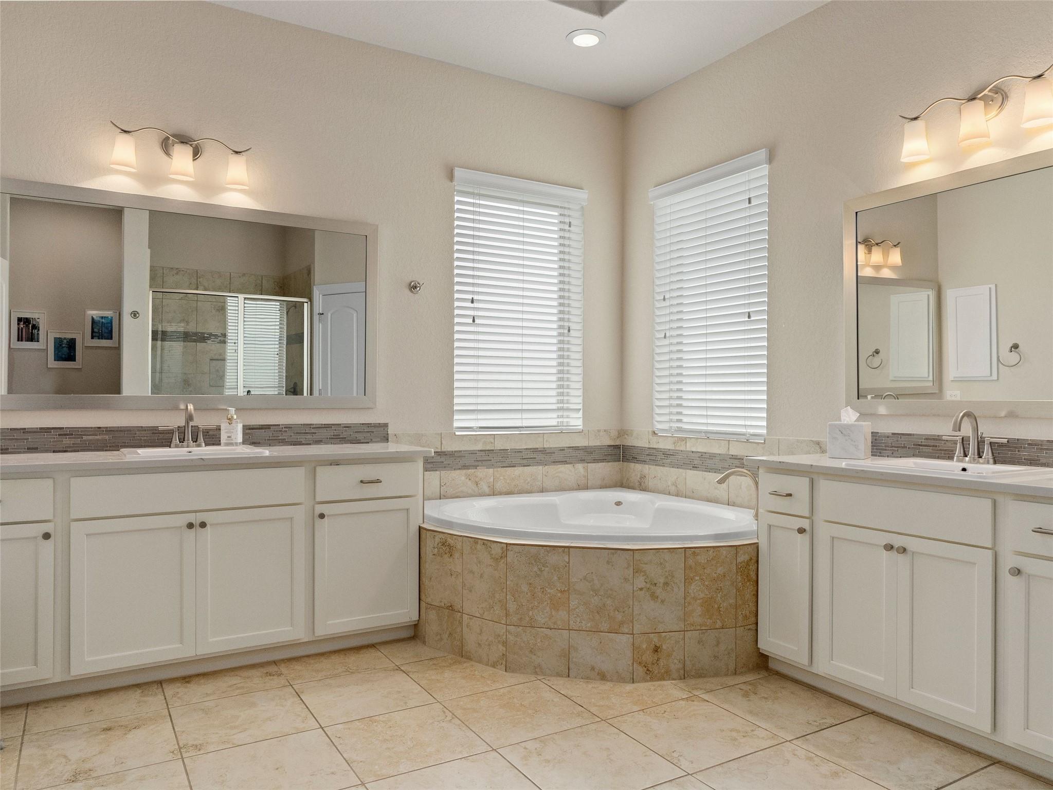 18003 Resort Vw, San Antonio, TX 78255