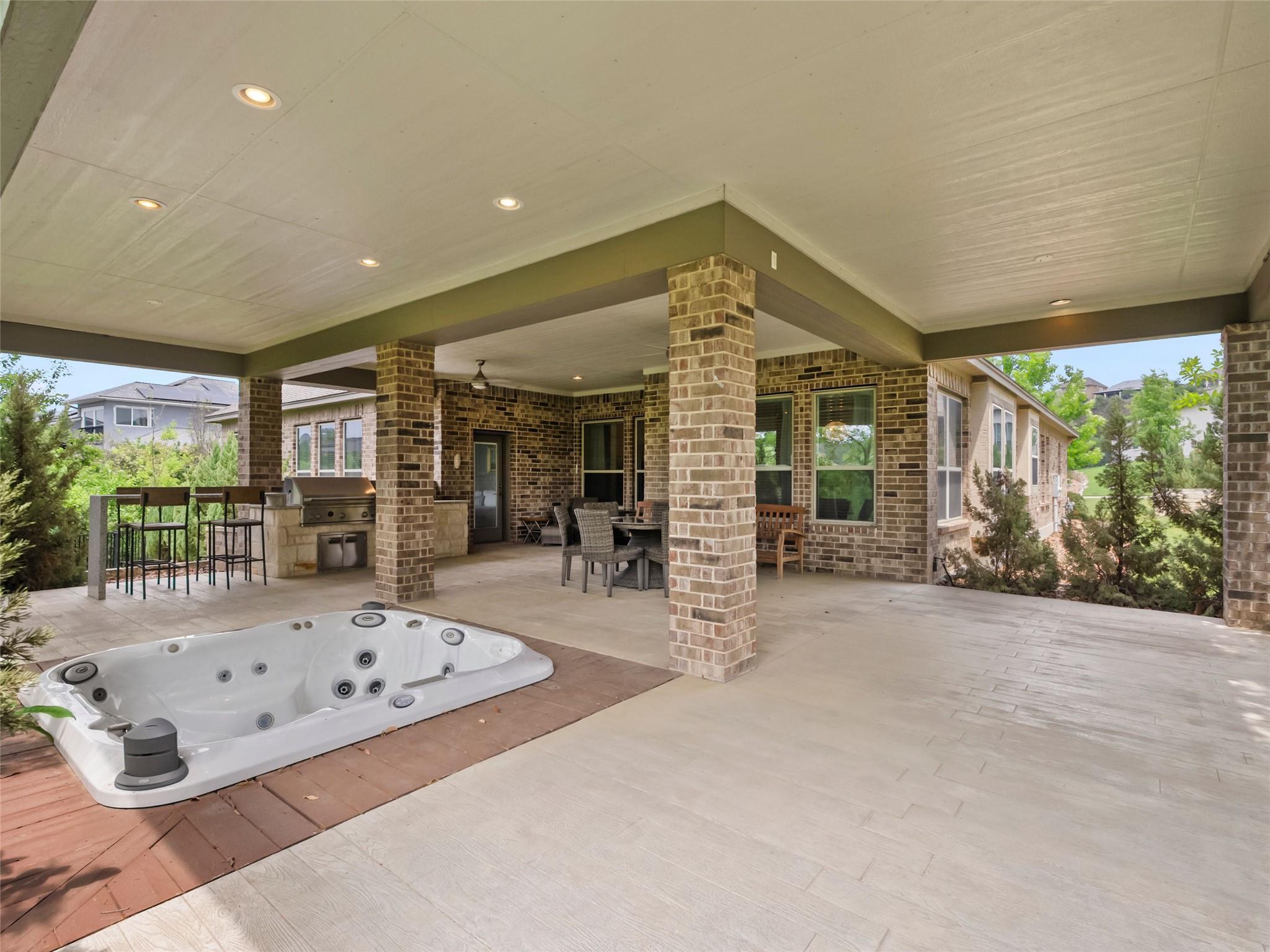 18003 Resort Vw, San Antonio, TX 78255