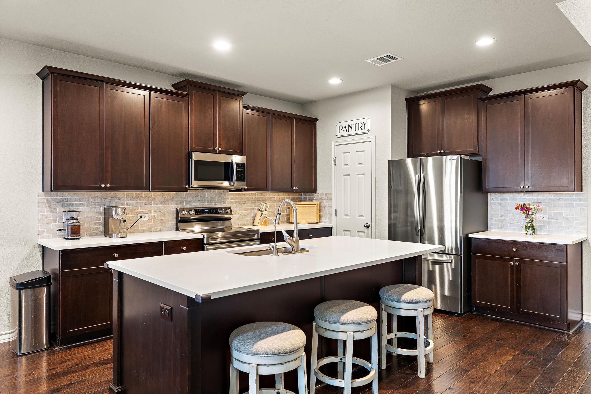 181 Flexus Ln, Liberty Hill, TX 78642
