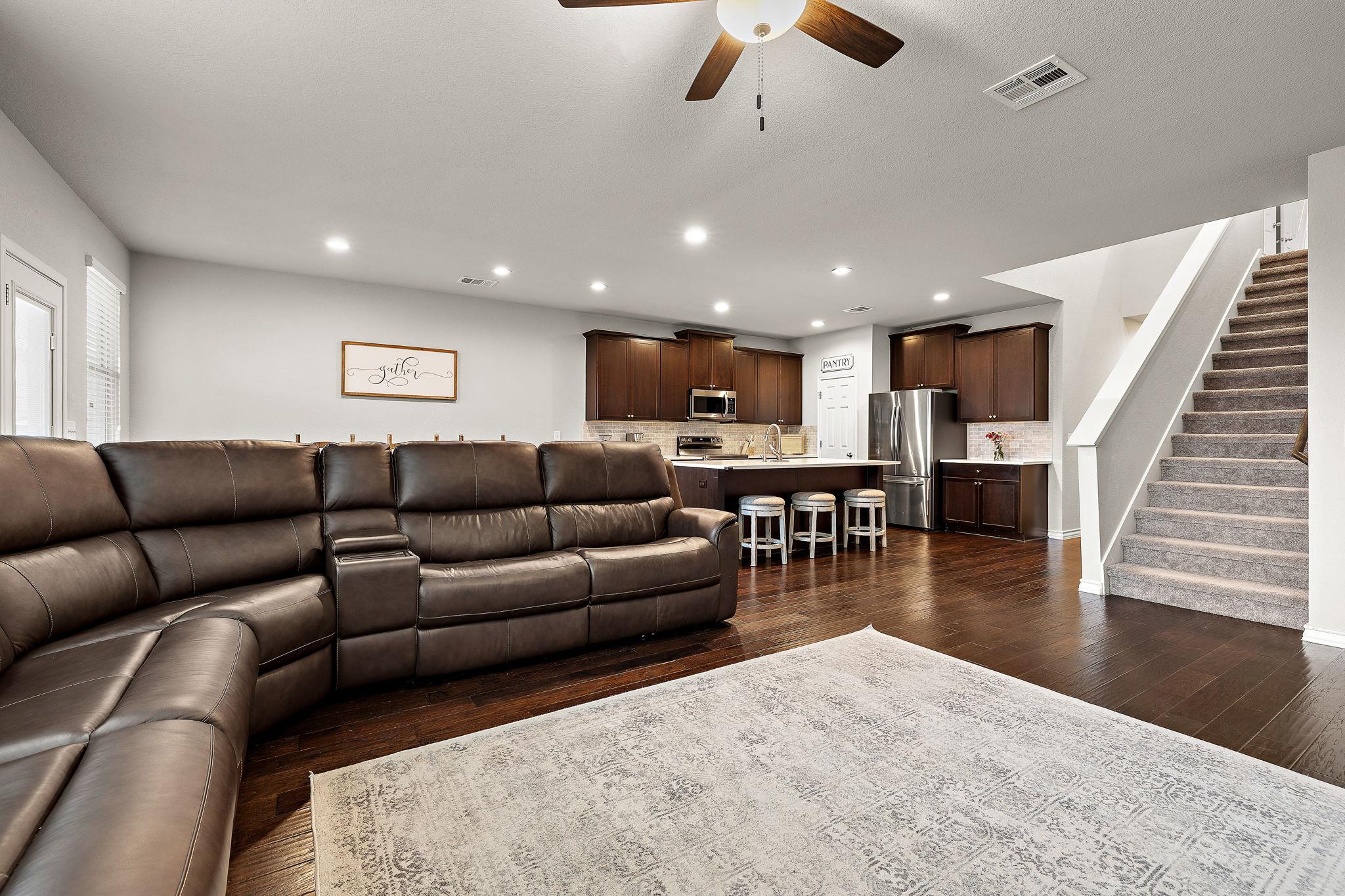 181 Flexus Ln, Liberty Hill, TX 78642