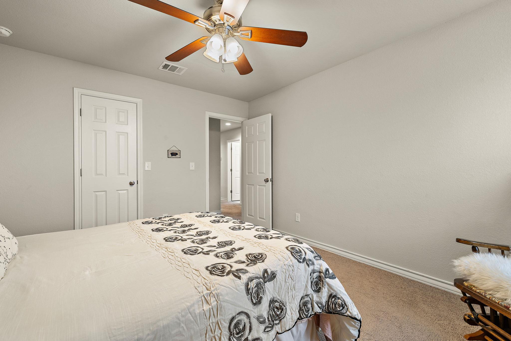 181 Flexus Ln, Liberty Hill, TX 78642