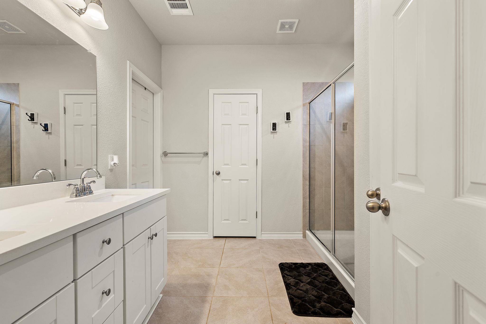 181 Flexus Ln, Liberty Hill, TX 78642