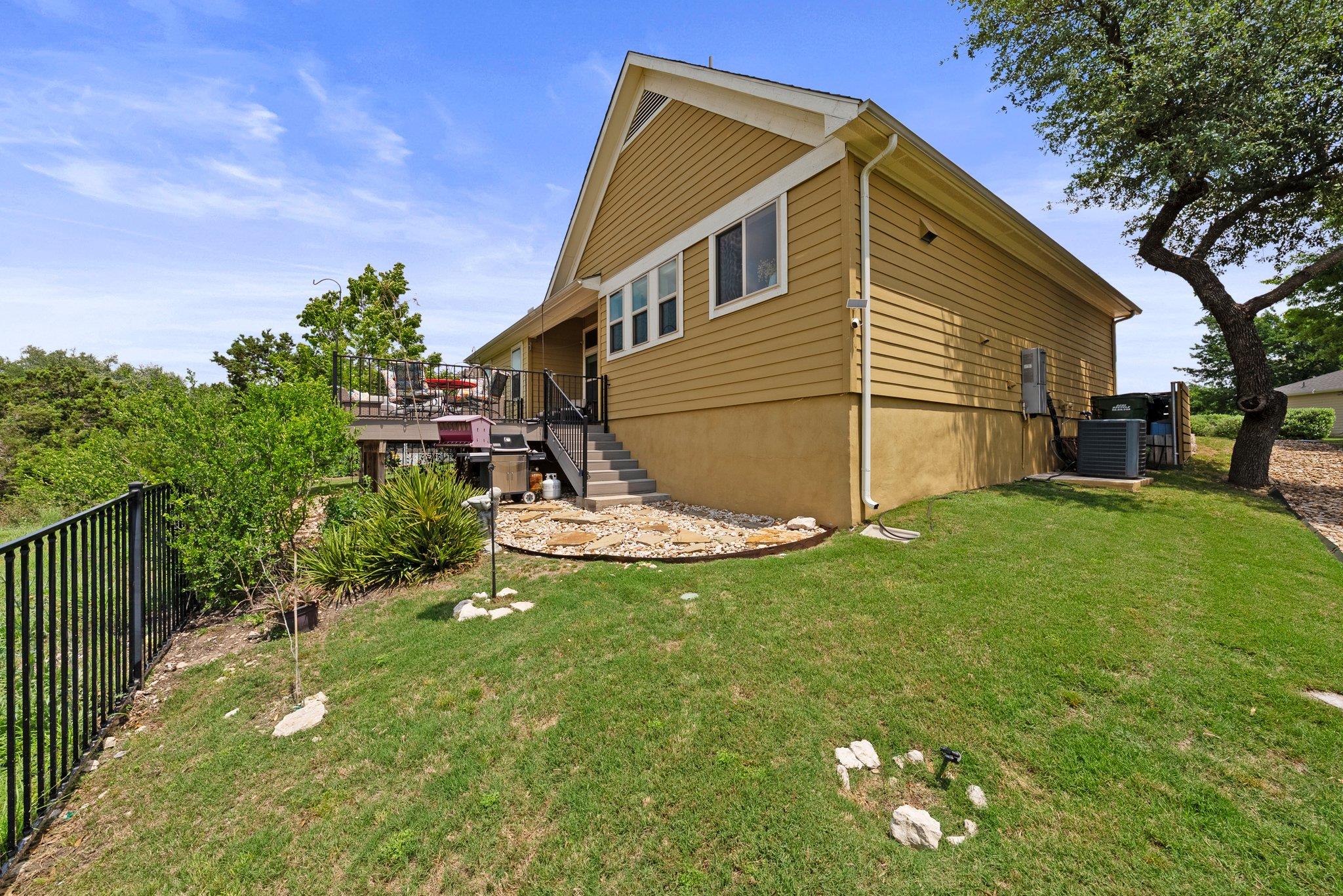 1738 Rowdy Loop # 14, Leander, TX 78641