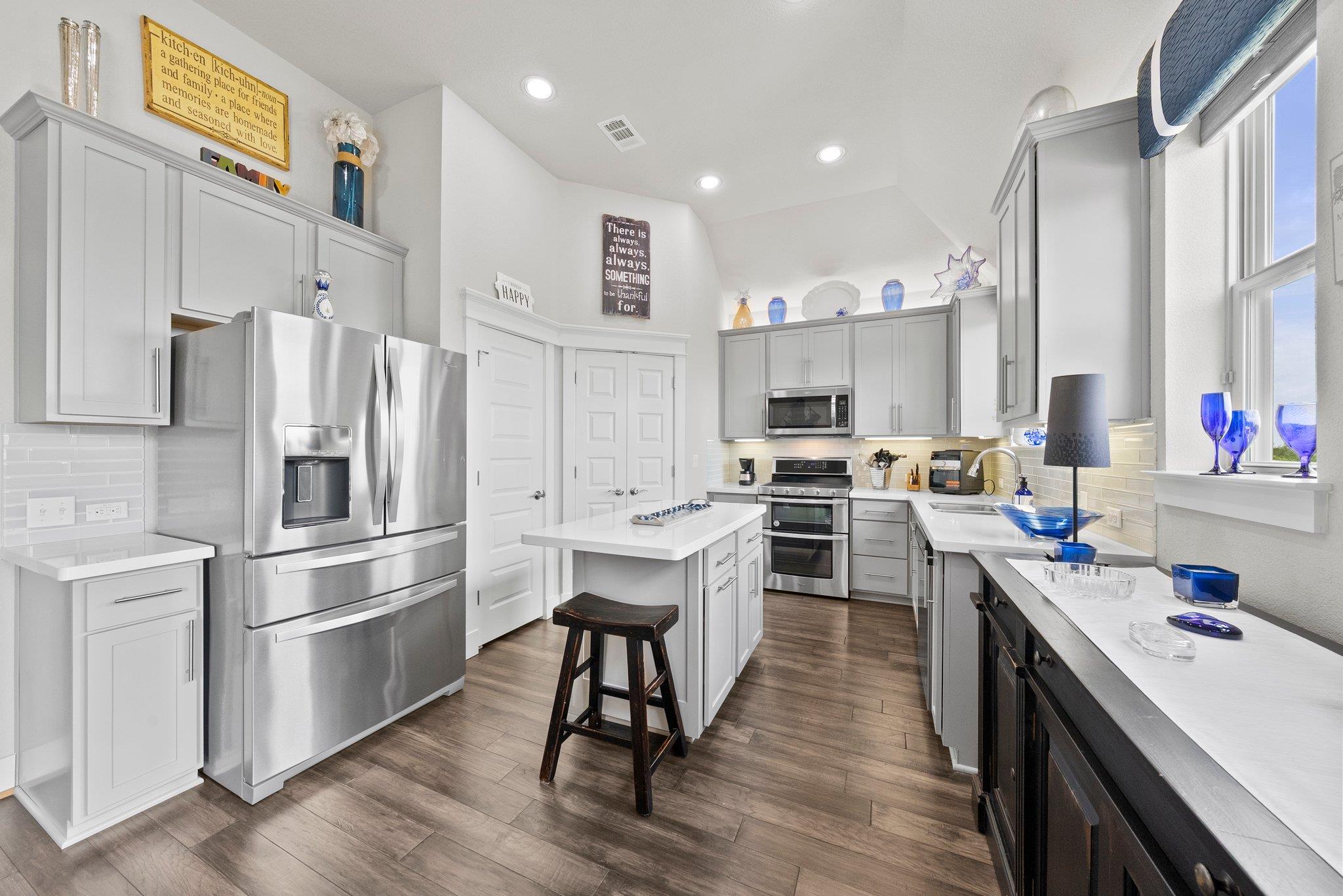 1738 Rowdy Loop # 14, Leander, TX 78641