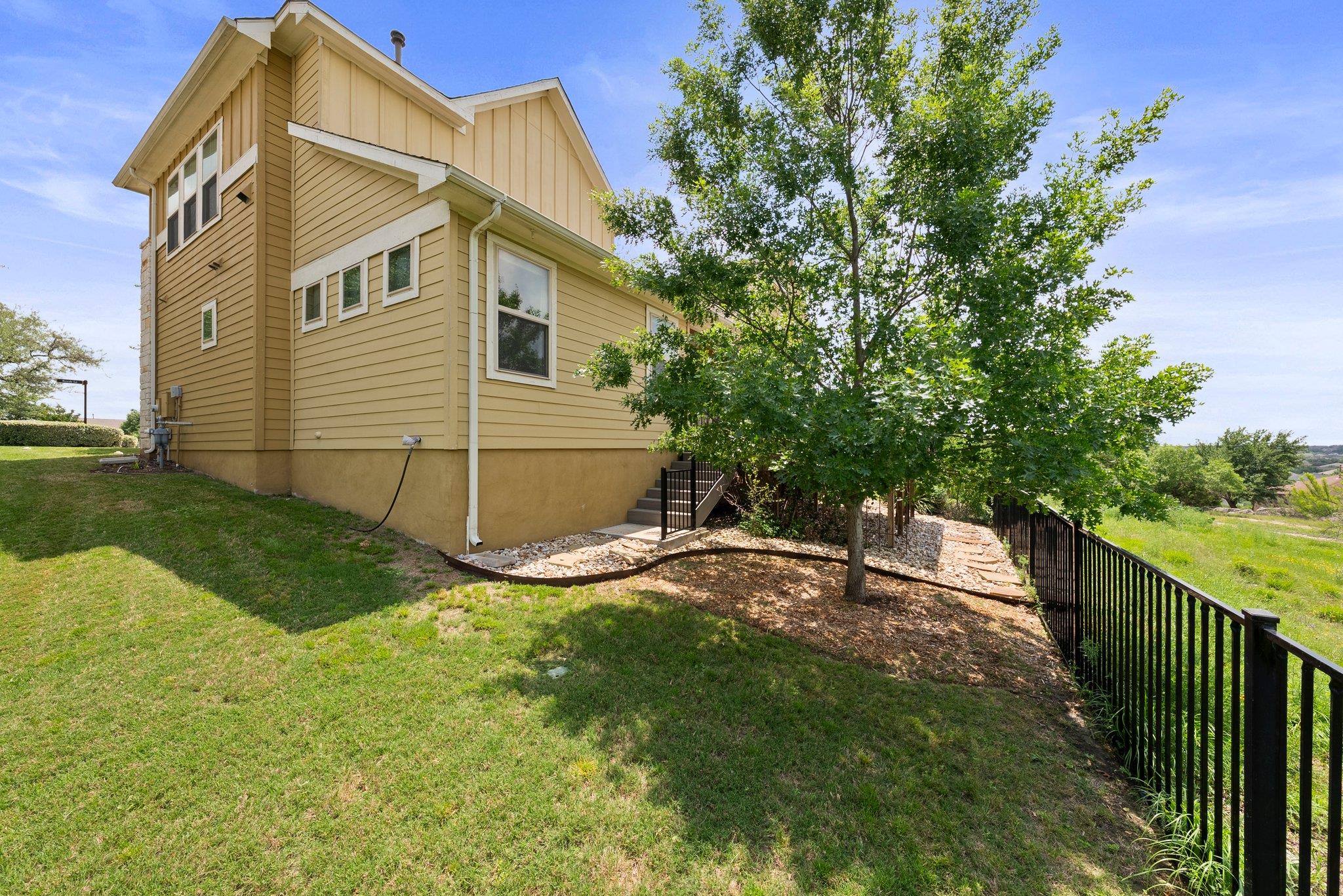 1738 Rowdy Loop # 14, Leander, TX 78641