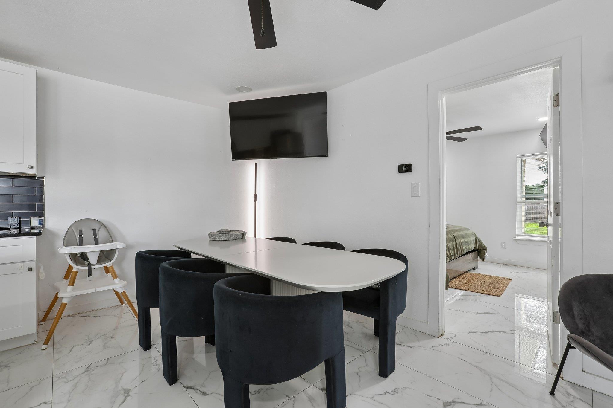 114 Jaguar St, Cedar Creek, TX 78612