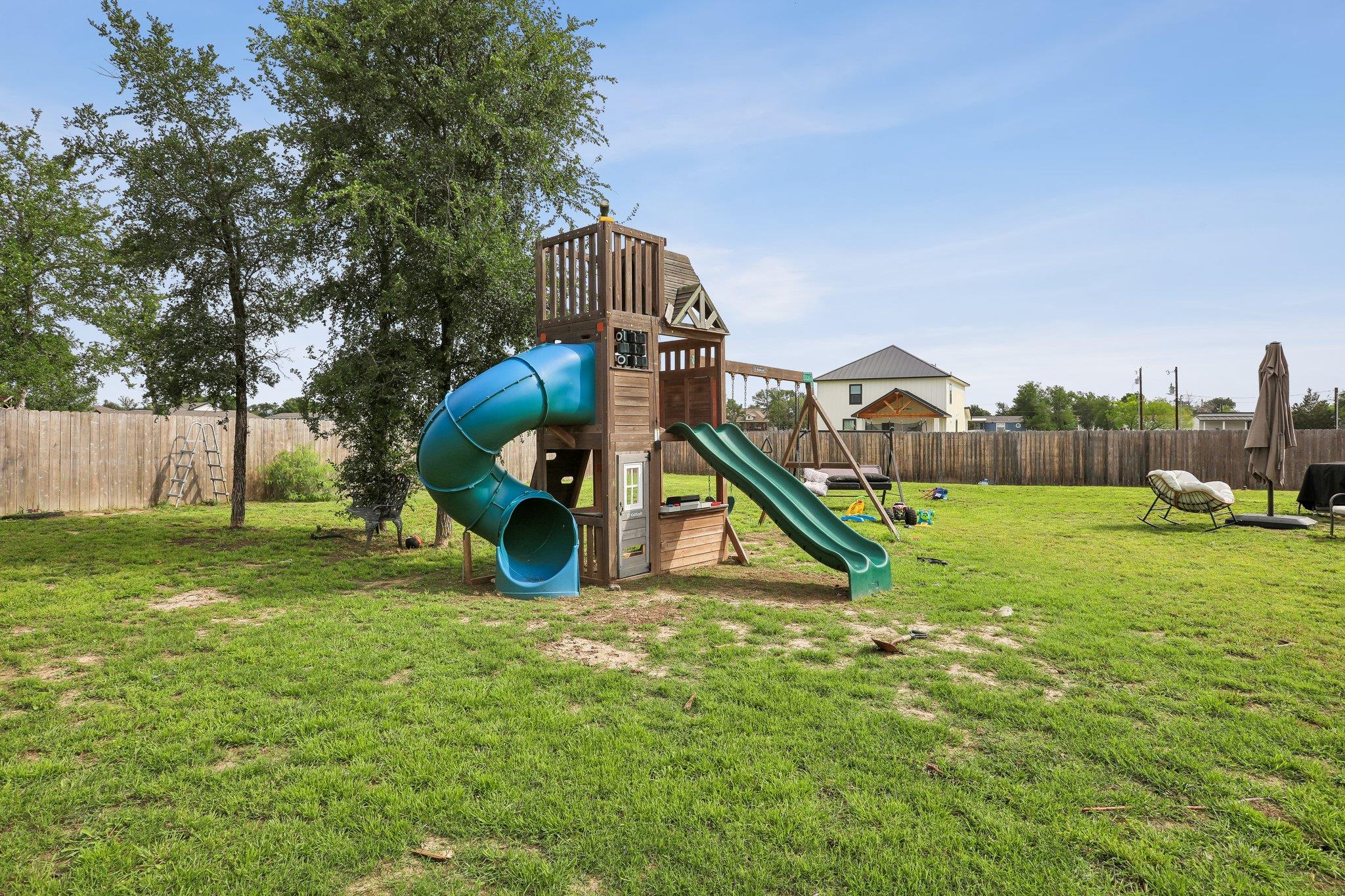 114 Jaguar St, Cedar Creek, TX 78612