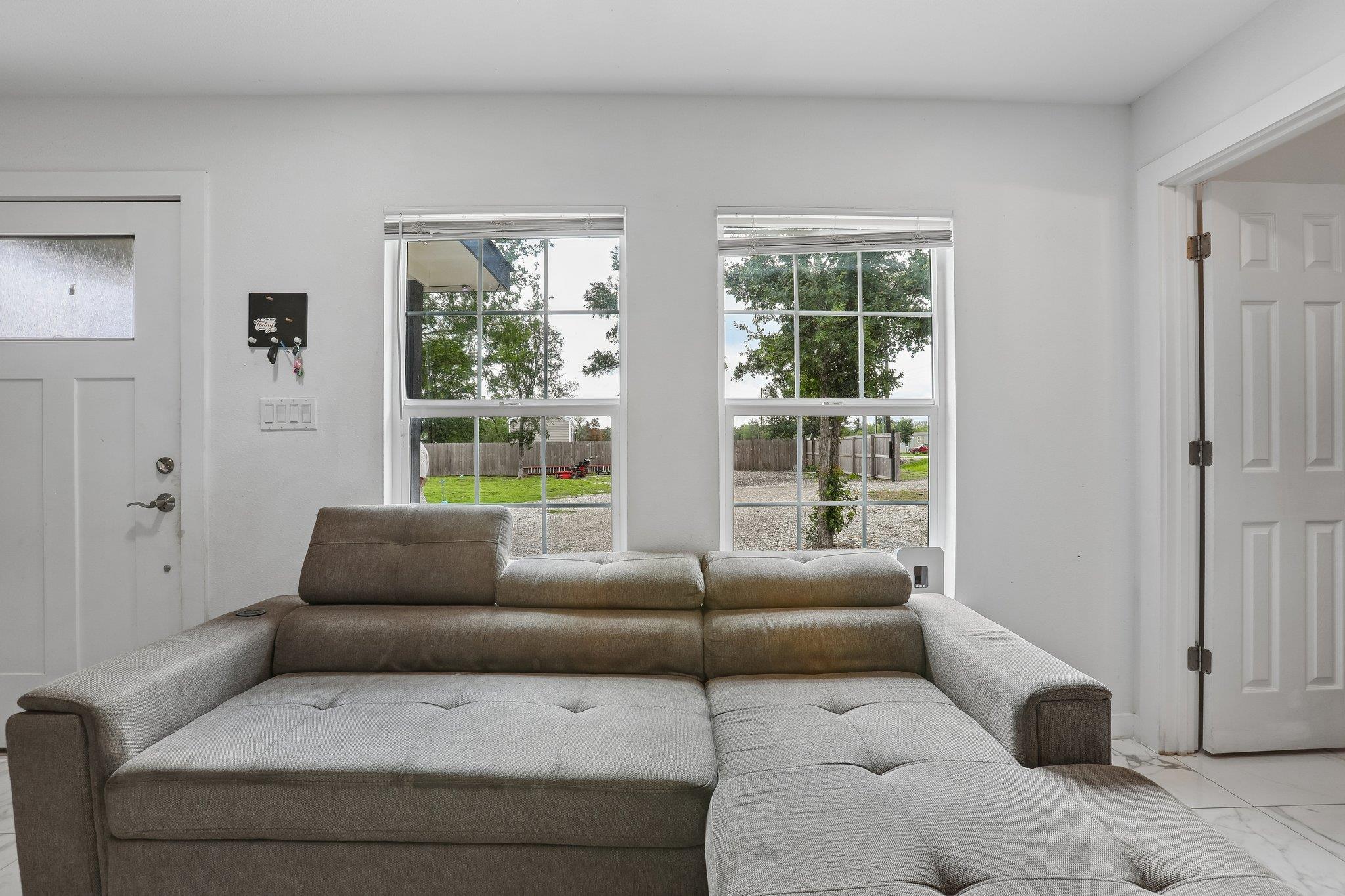 114 Jaguar St, Cedar Creek, TX 78612