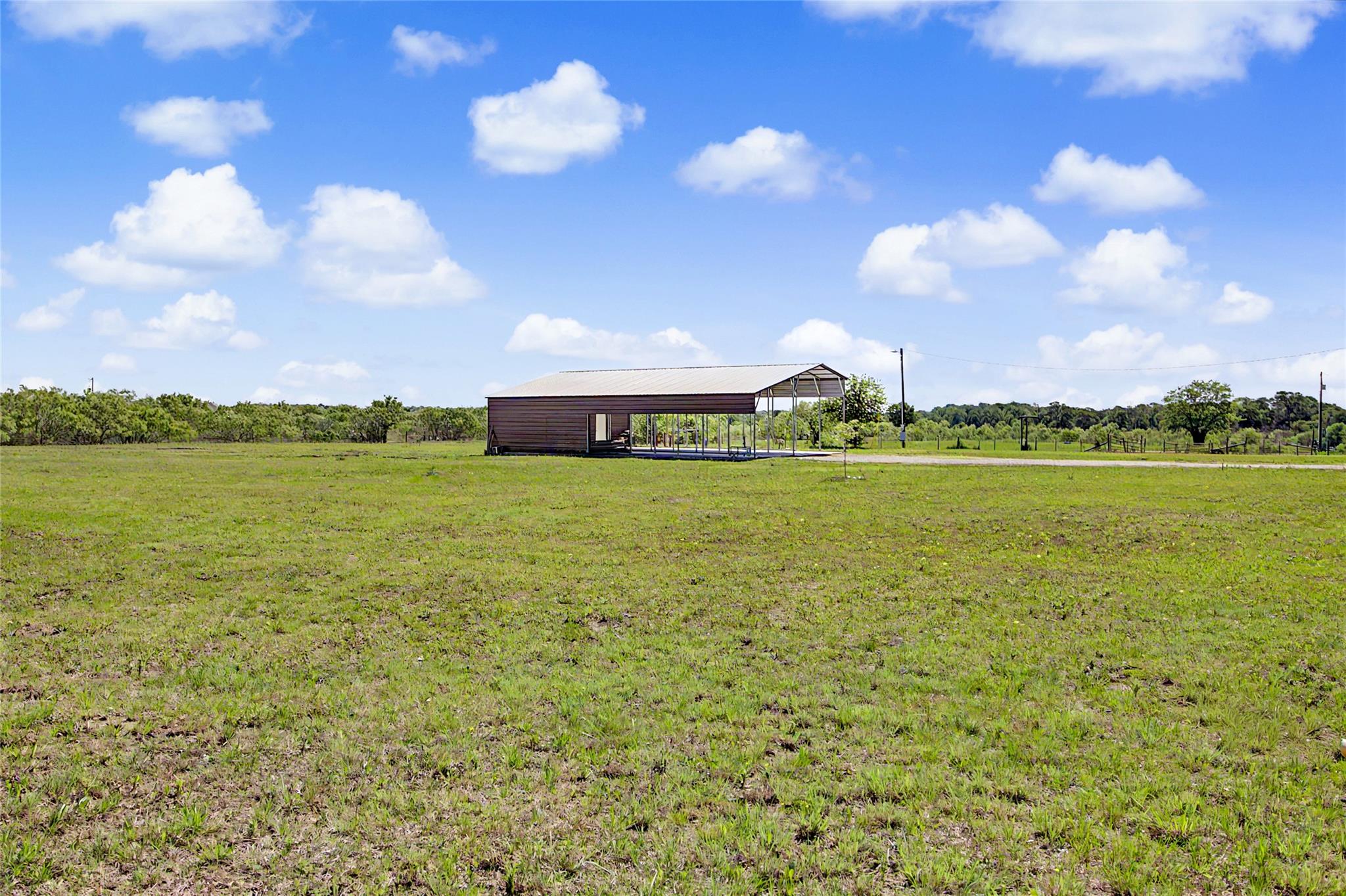 3315 County Road 116, Caldwell, TX 77836