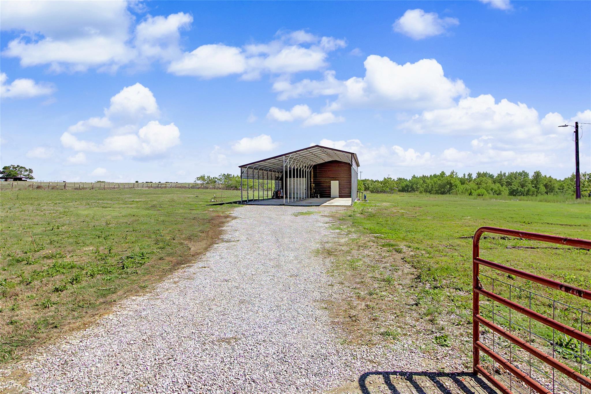 3315 County Road 116, Caldwell, TX 77836