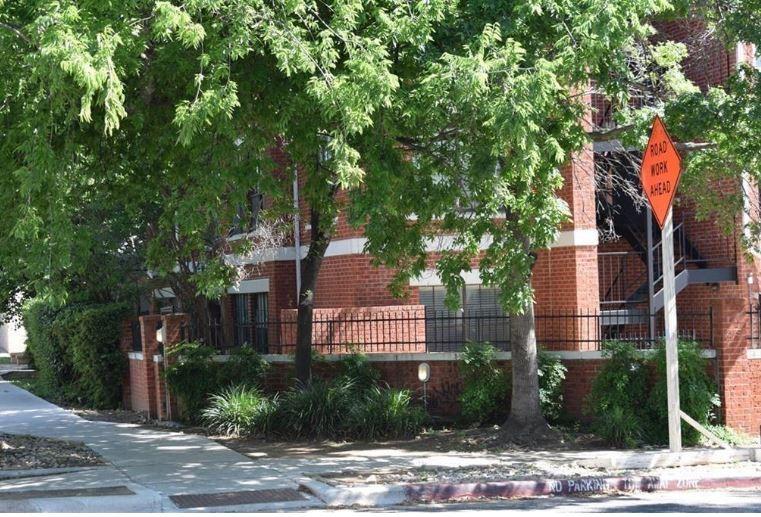 712 W 21st St # 303, Austin, TX 78705