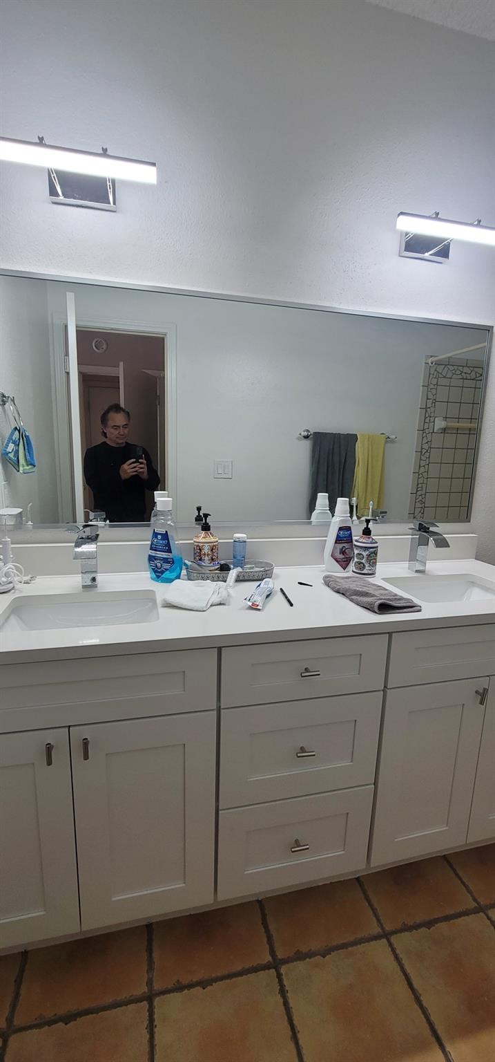 712 W 21st St # 303, Austin, TX 78705