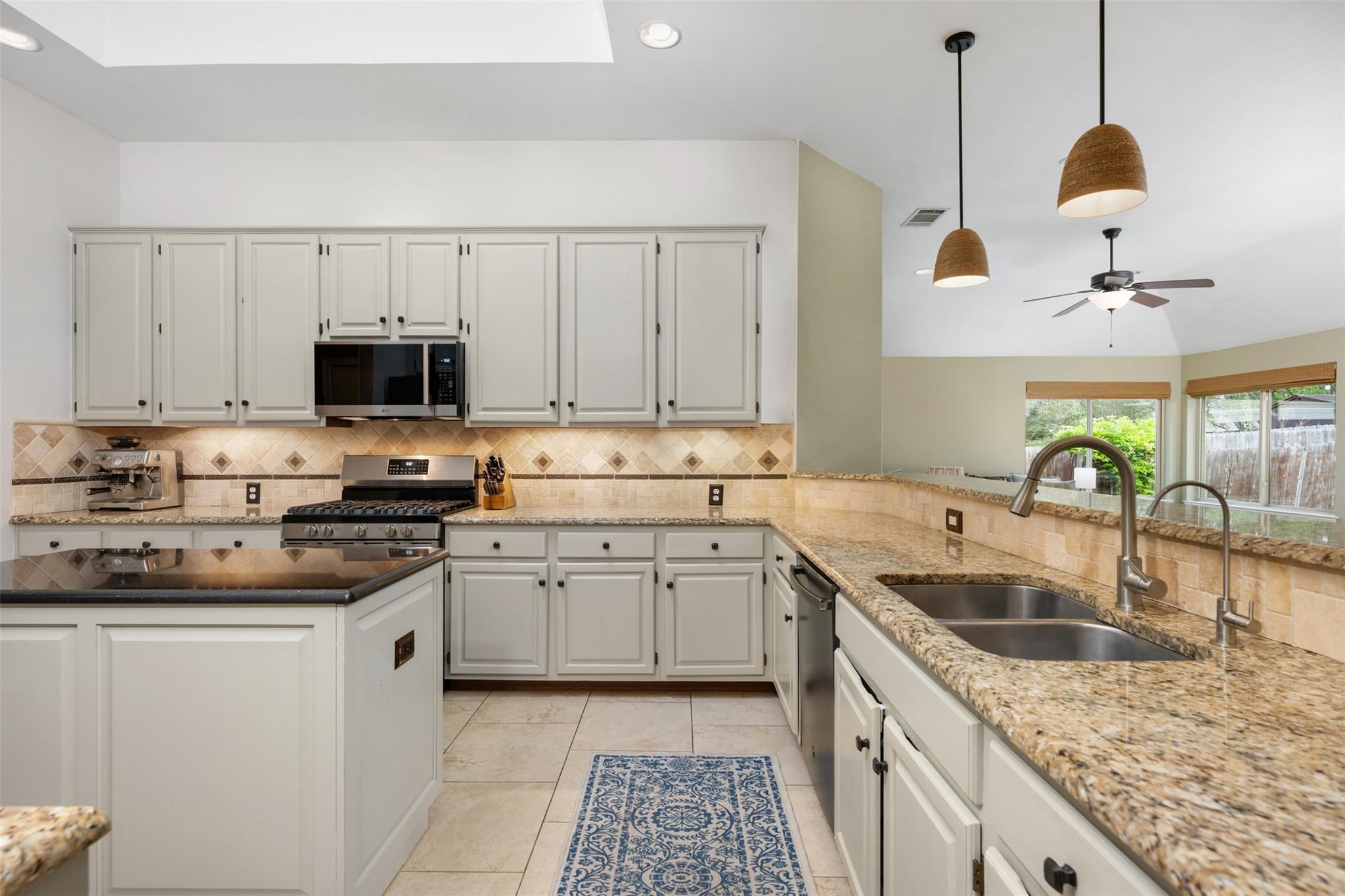 6115 Back Bay Ln, Austin, TX 78739