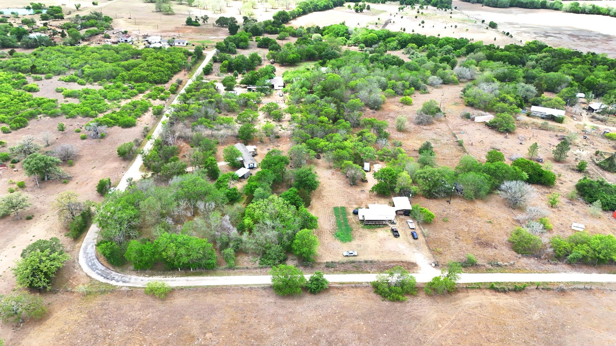 232 Sparrow Trl, Dale, TX 78616