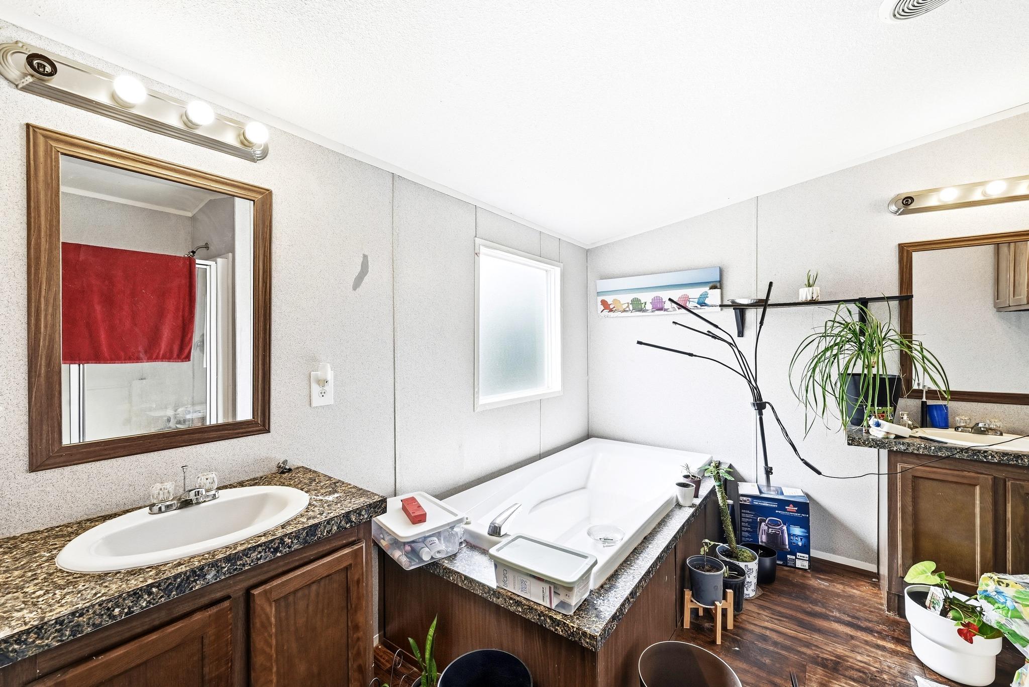 232 Sparrow Trl, Dale, TX 78616