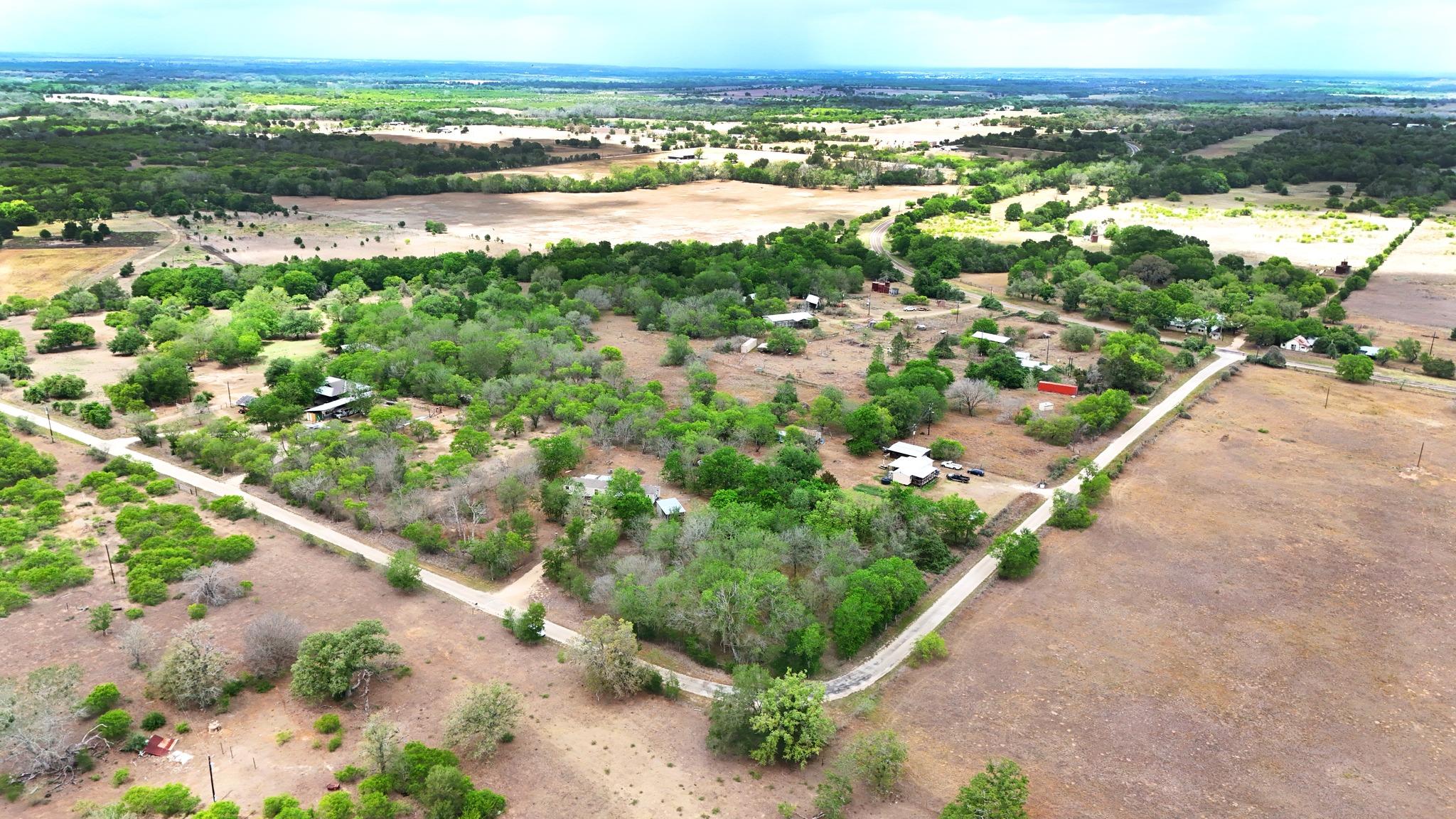 232 Sparrow Trl, Dale, TX 78616