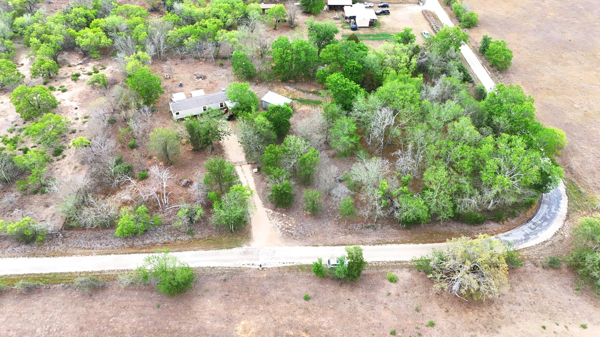 232 Sparrow Trl, Dale, TX 78616