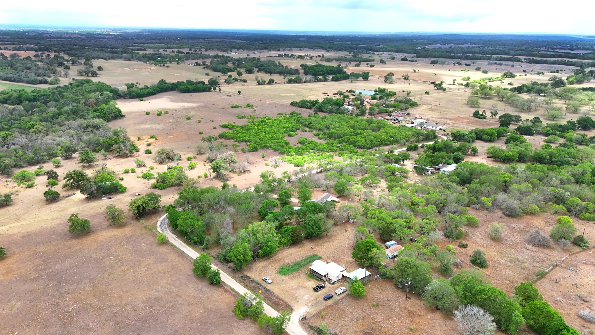 232 Sparrow Trl, Dale, TX 78616