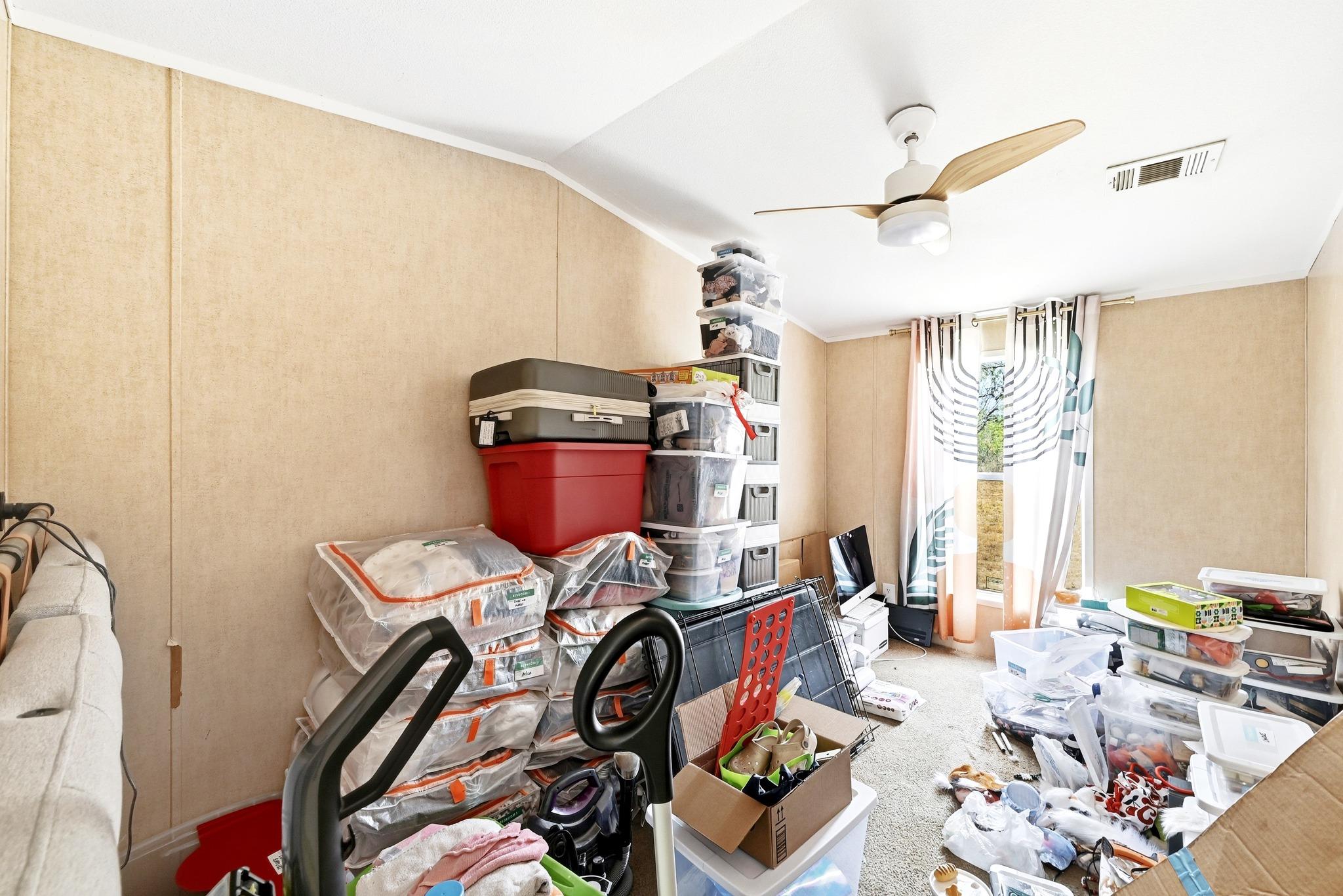 232 Sparrow Trl, Dale, TX 78616