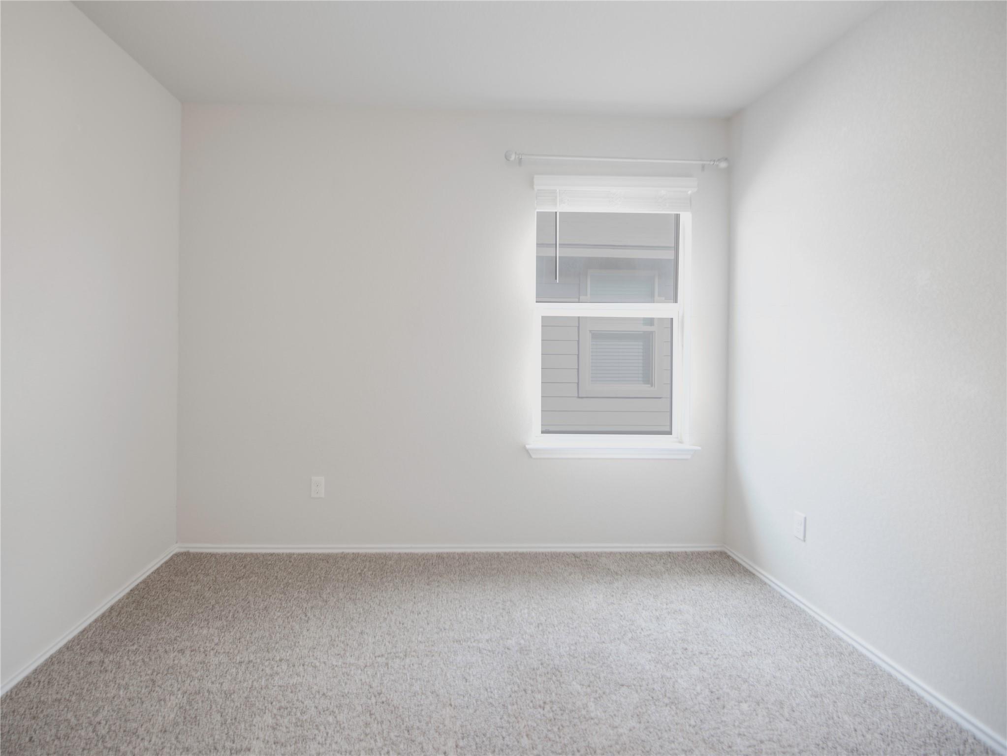 106 Reagor Dr, Taylor, TX 76574