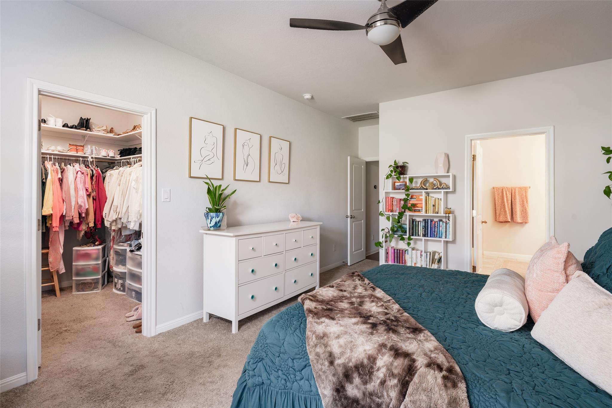 348 Lacey Oak Loop, San Marcos, TX 78666