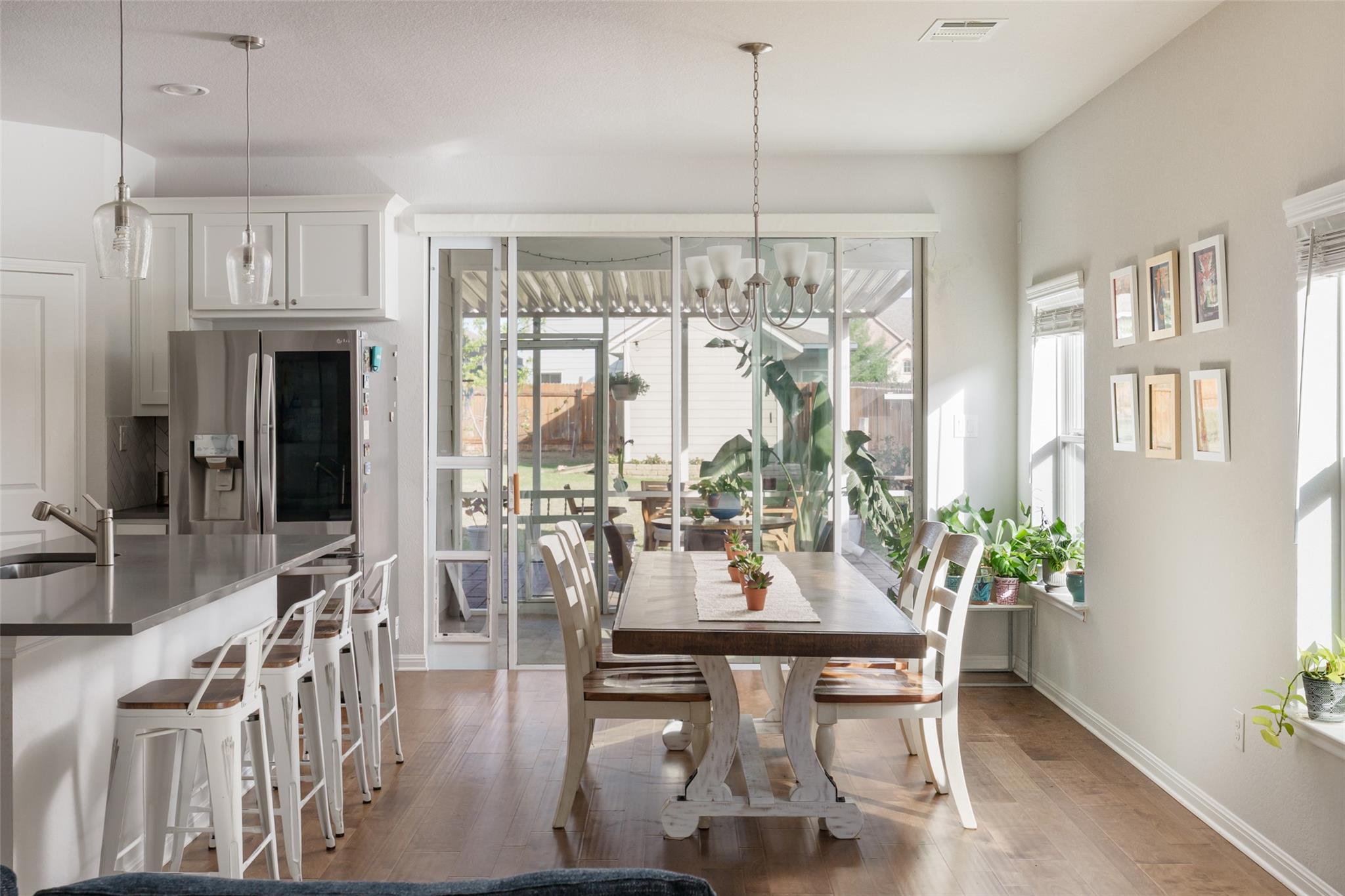 348 Lacey Oak Loop, San Marcos, TX 78666