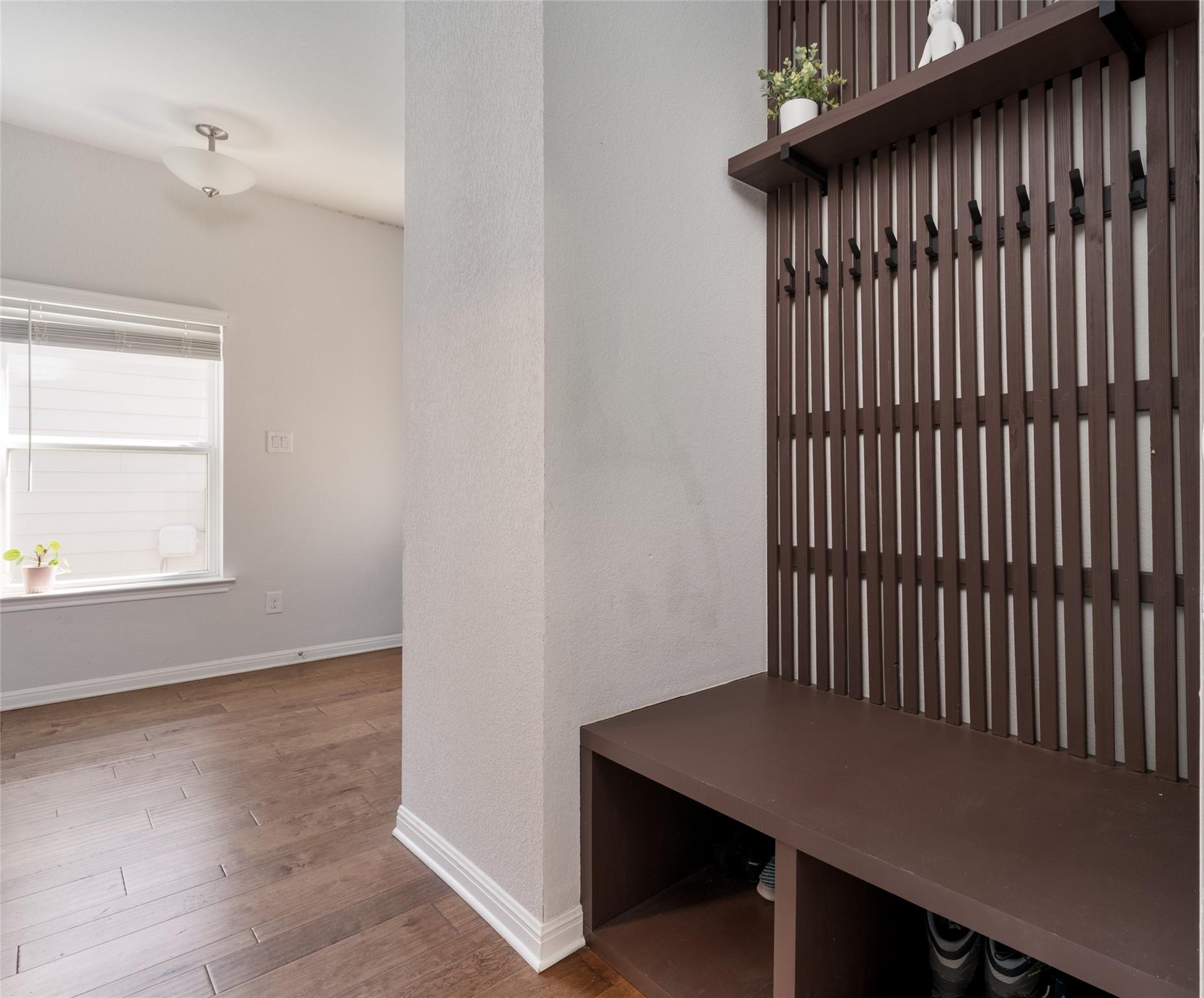 348 Lacey Oak Loop, San Marcos, TX 78666