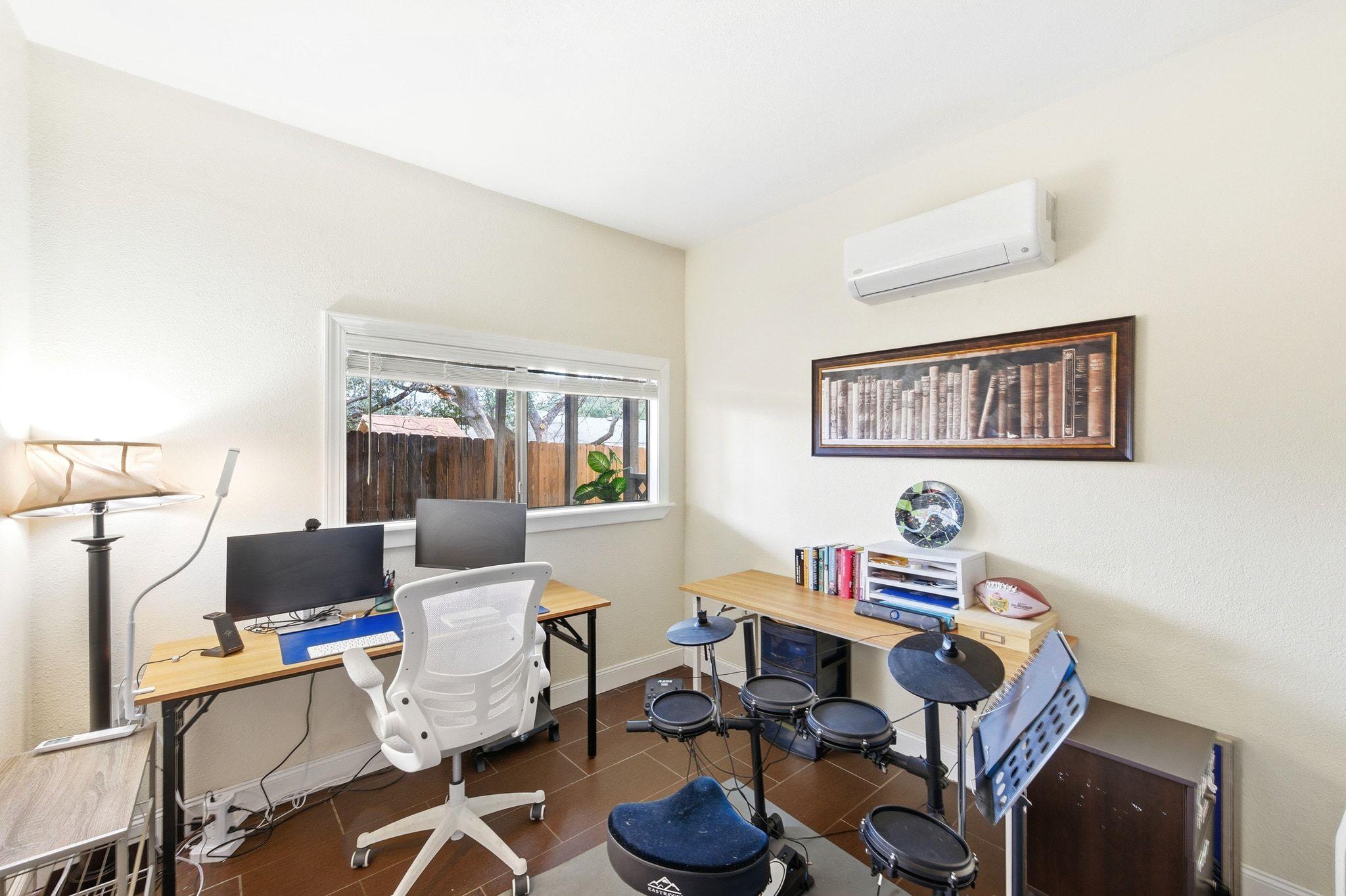 7210 Towering Oaks Dr, Austin, TX 78745