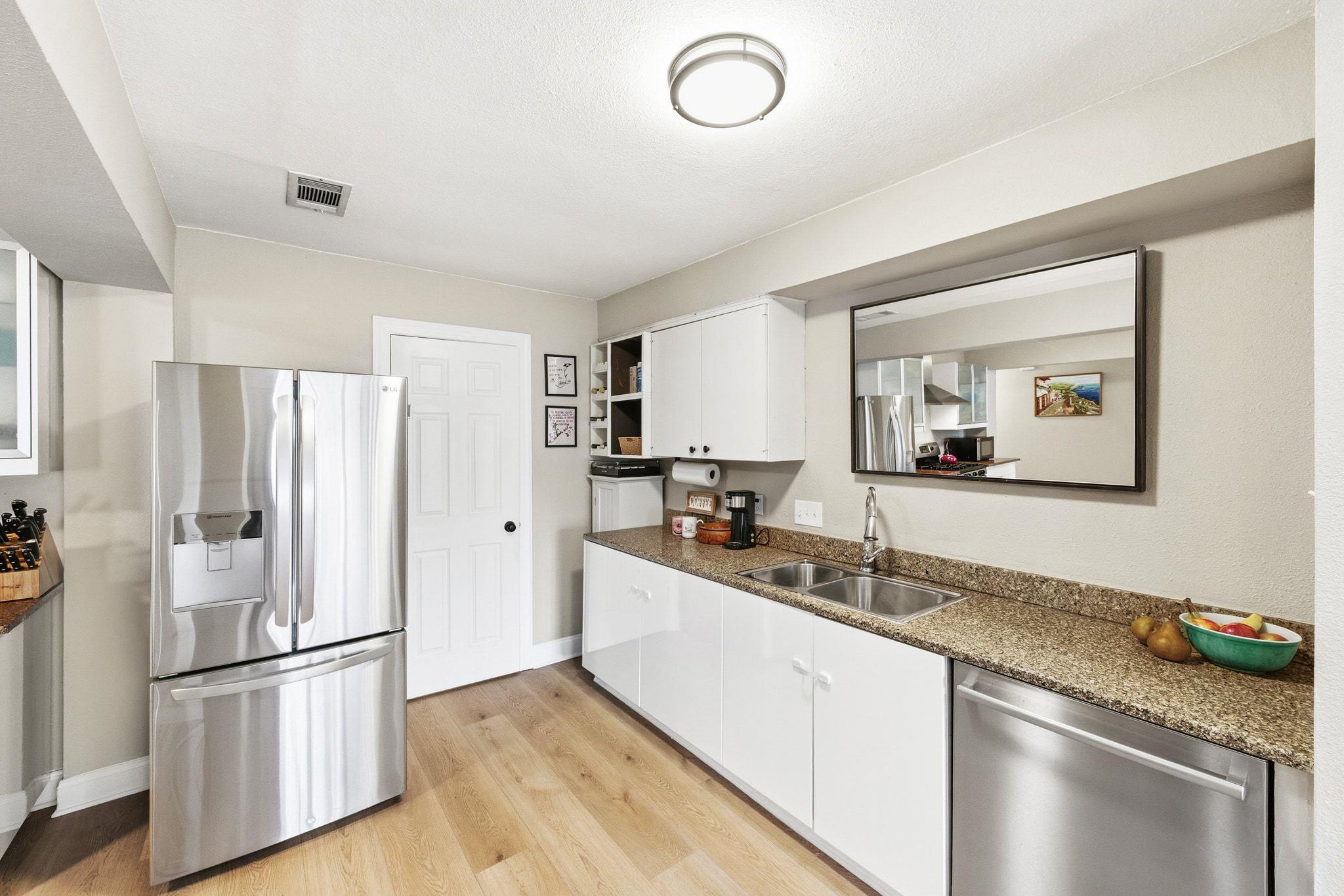 7210 Towering Oaks Dr, Austin, TX 78745