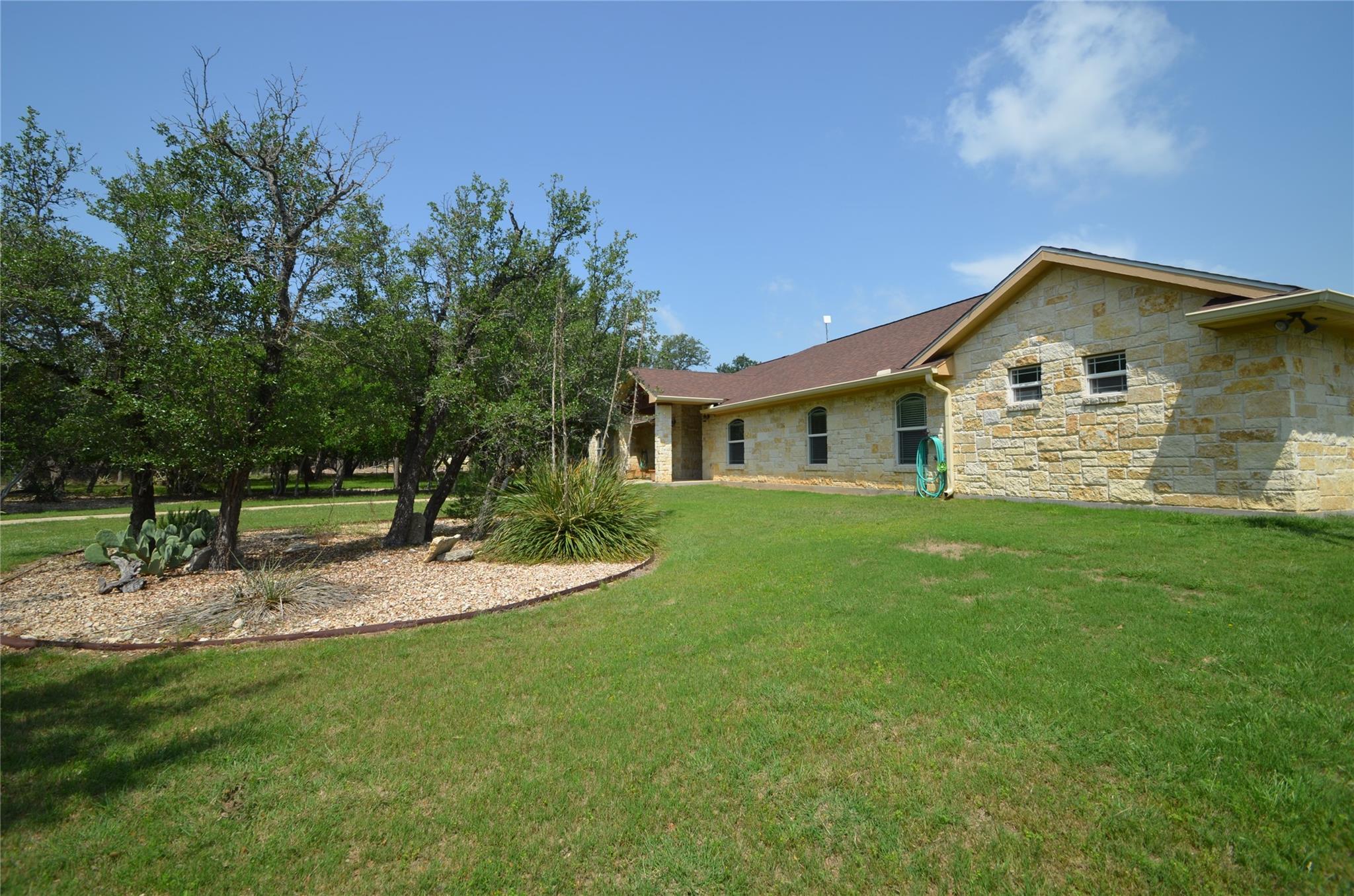 3803 County Road 1020 Rd, Lampasas, TX 76550
