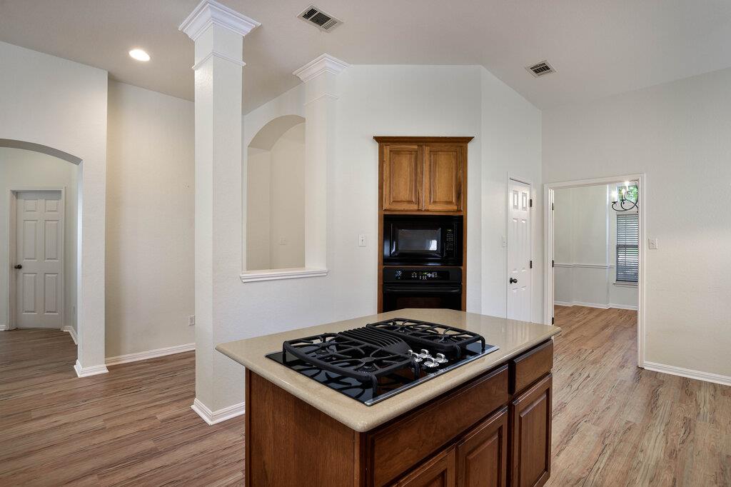 12409 CENTRAL PARK Dr, Austin, TX 78732