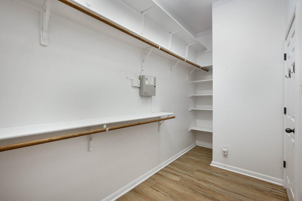 12409 CENTRAL PARK Dr, Austin, TX 78732