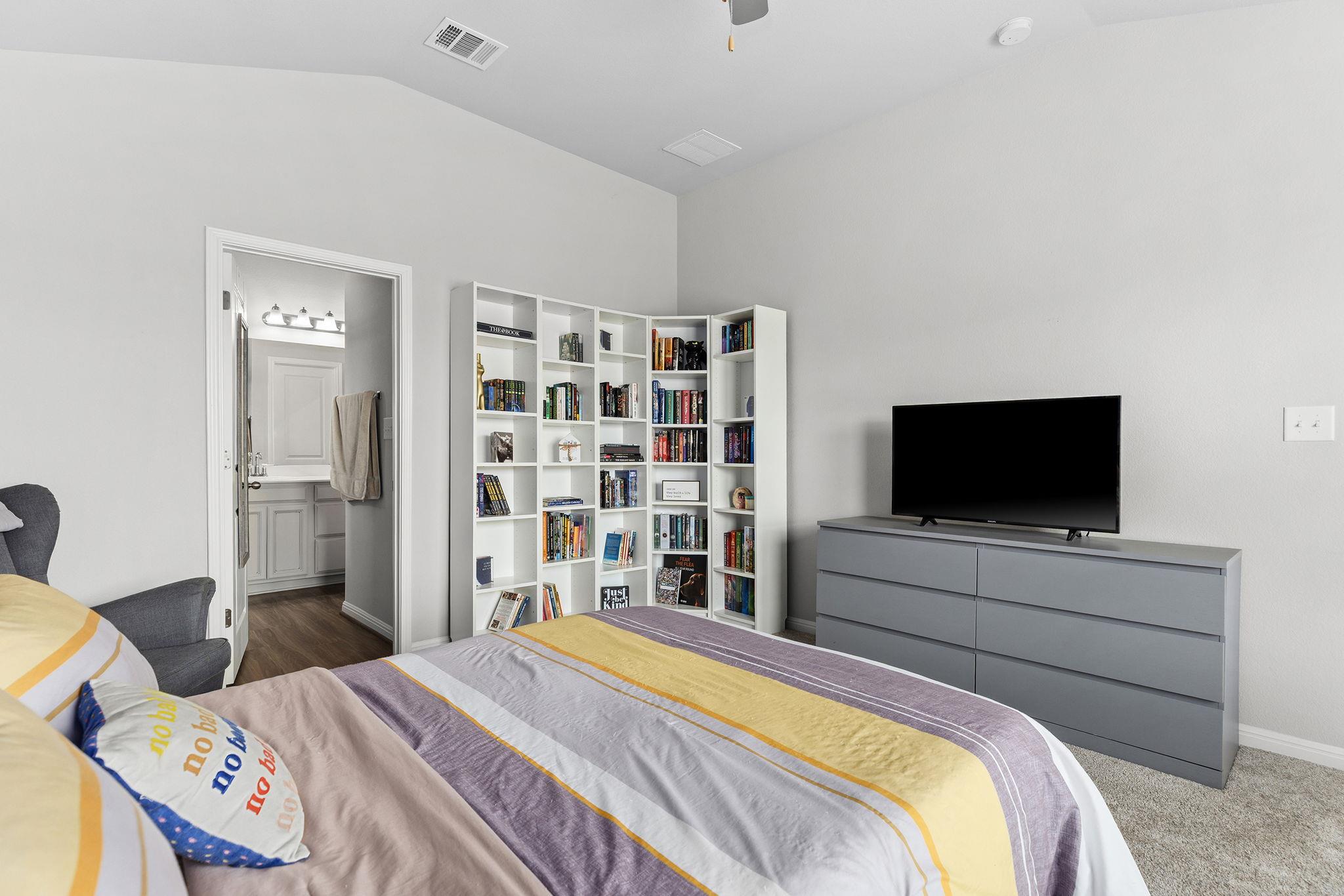 105 Balsam St, Hutto, TX 78634