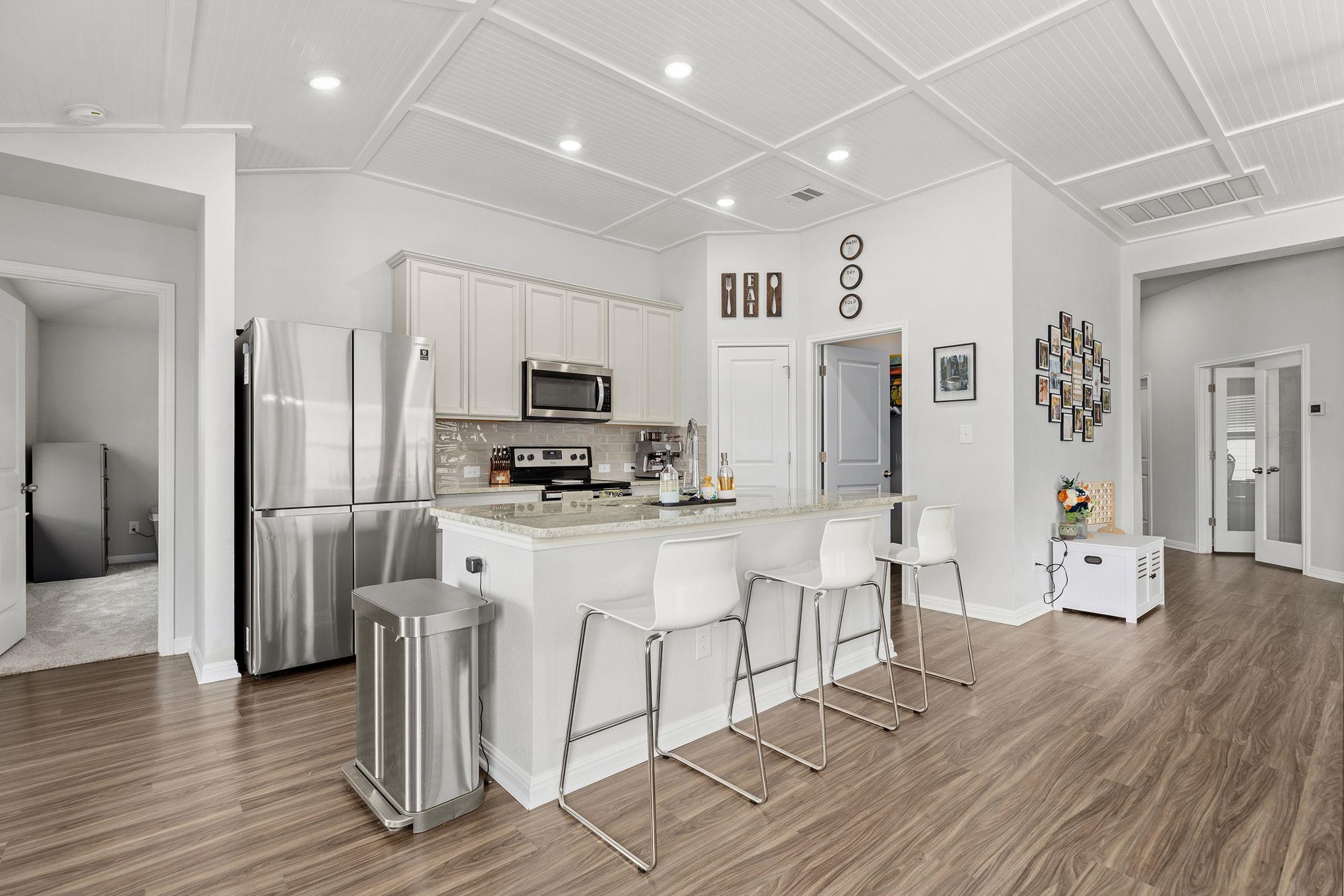 105 Balsam St, Hutto, TX 78634