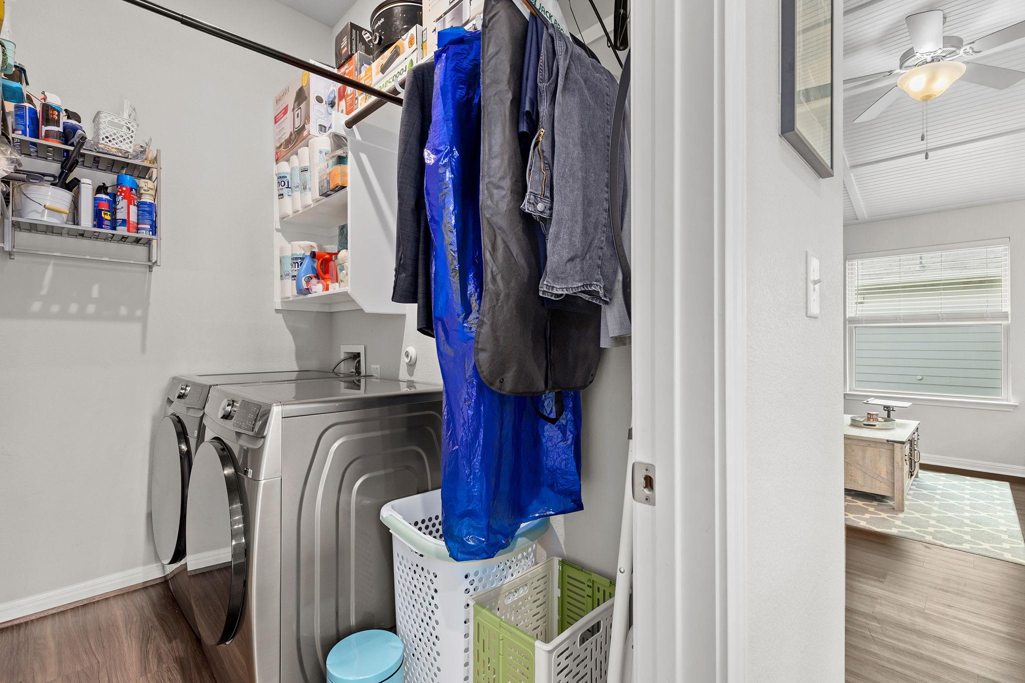 105 Balsam St, Hutto, TX 78634